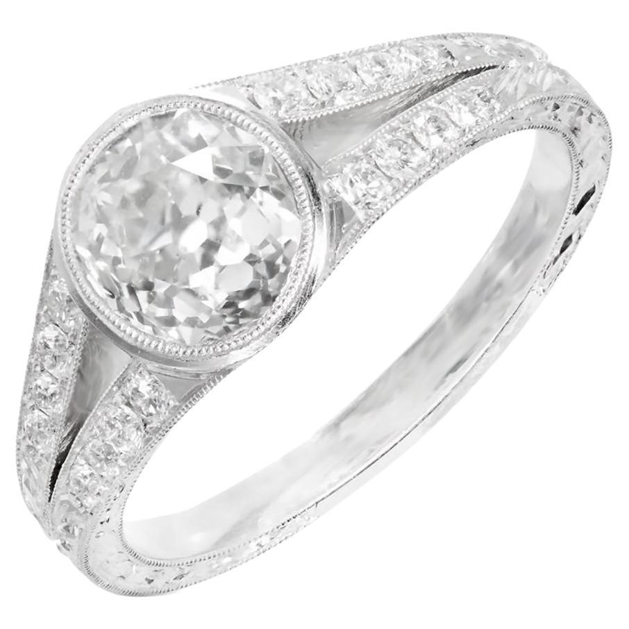 Verlobungsring aus Platin mit 1,32 Karat Diamanten im geteilten Schaft von Peter Suchy