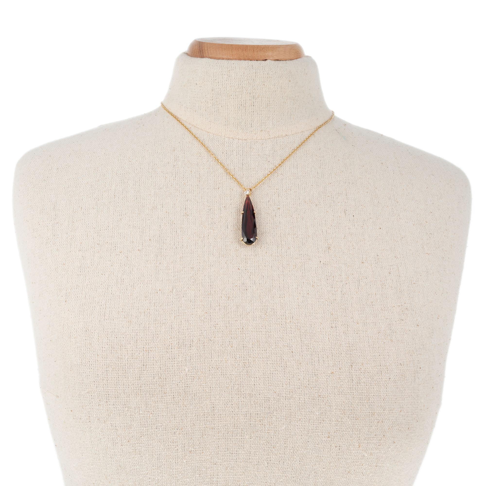 Peter Suchy 14.93 Carat Brownish Red Garnet Diamond Yellow Gold Pendant Necklace In New Condition For Sale In Stamford, CT