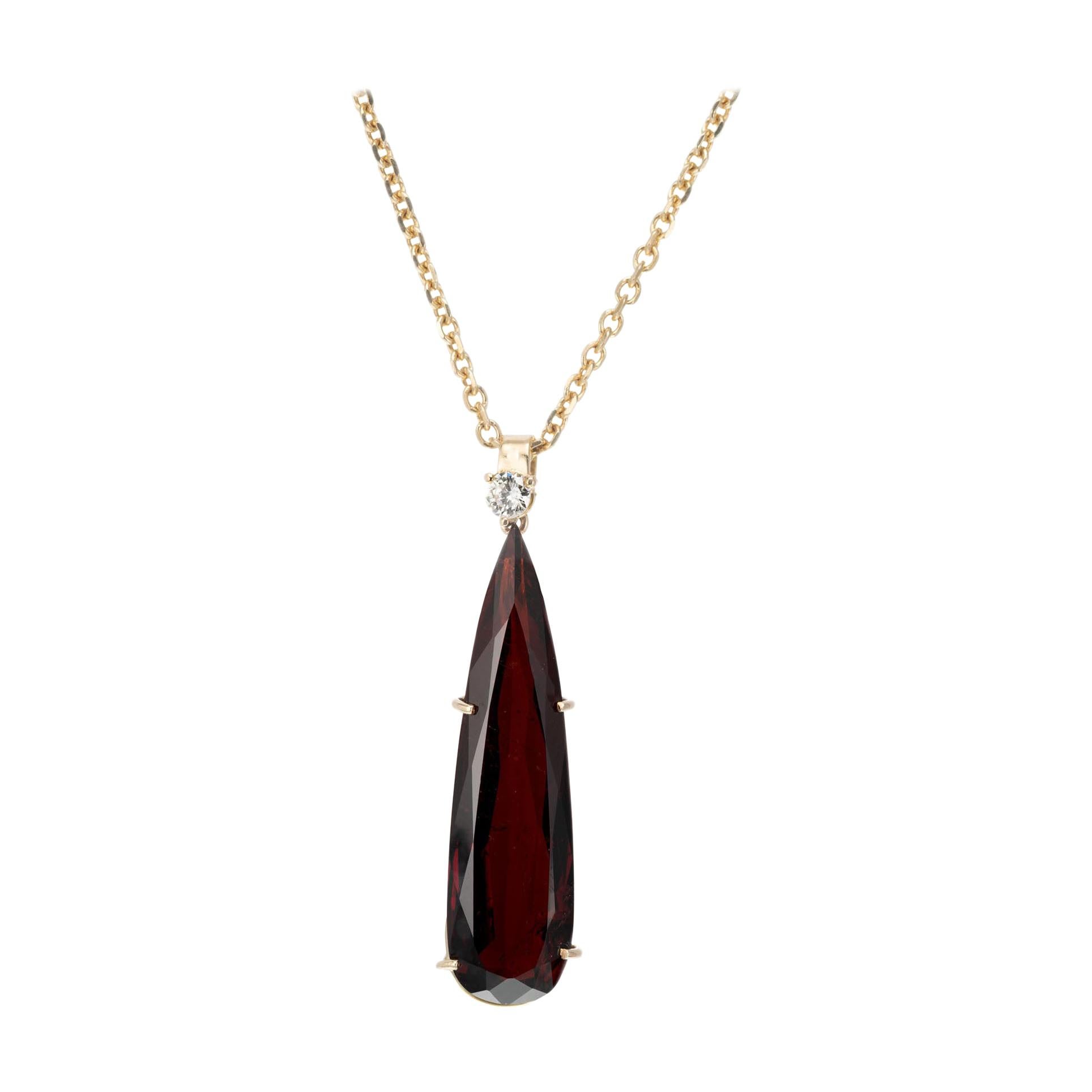 Peter Suchy 14.93 Carat Brownish Red Garnet Diamond Yellow Gold Pendant Necklace For Sale