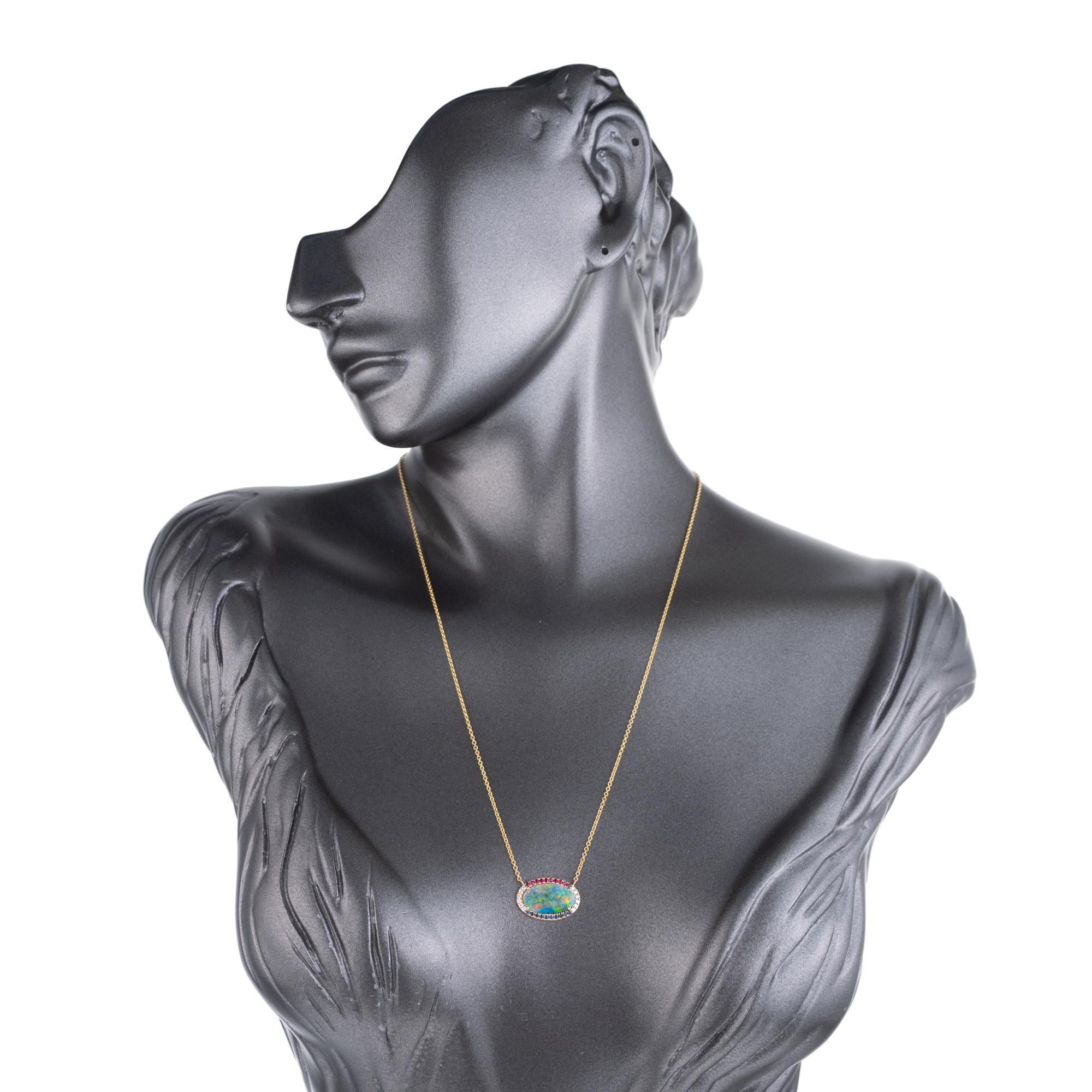 Peter Suchy, collier pendentif en or jaune avec opale, diamant, rubis et saphir de 1,53 carat en vente 1