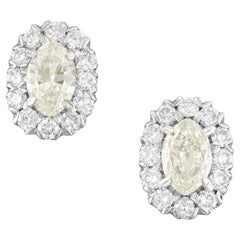Peter Suchy, boucles d'oreilles en or blanc avec halo de diamants ronds et marquises de 1,65 carat