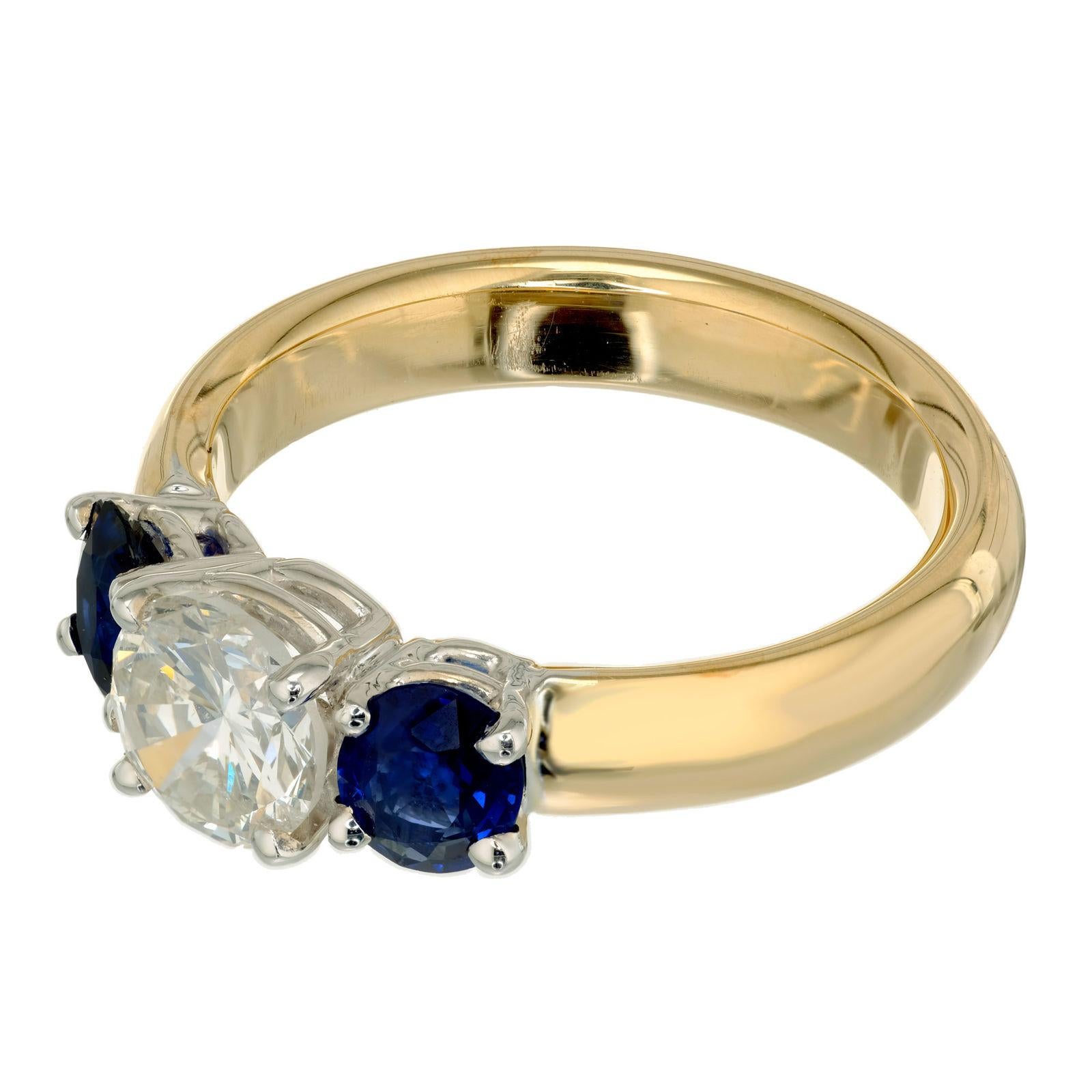 Dreisteiniger Ring aus 14 Karat Gelbgold mit 1,66 Karat Diamanten und Saphiren von Peter Suchy (Rundschliff) im Angebot
