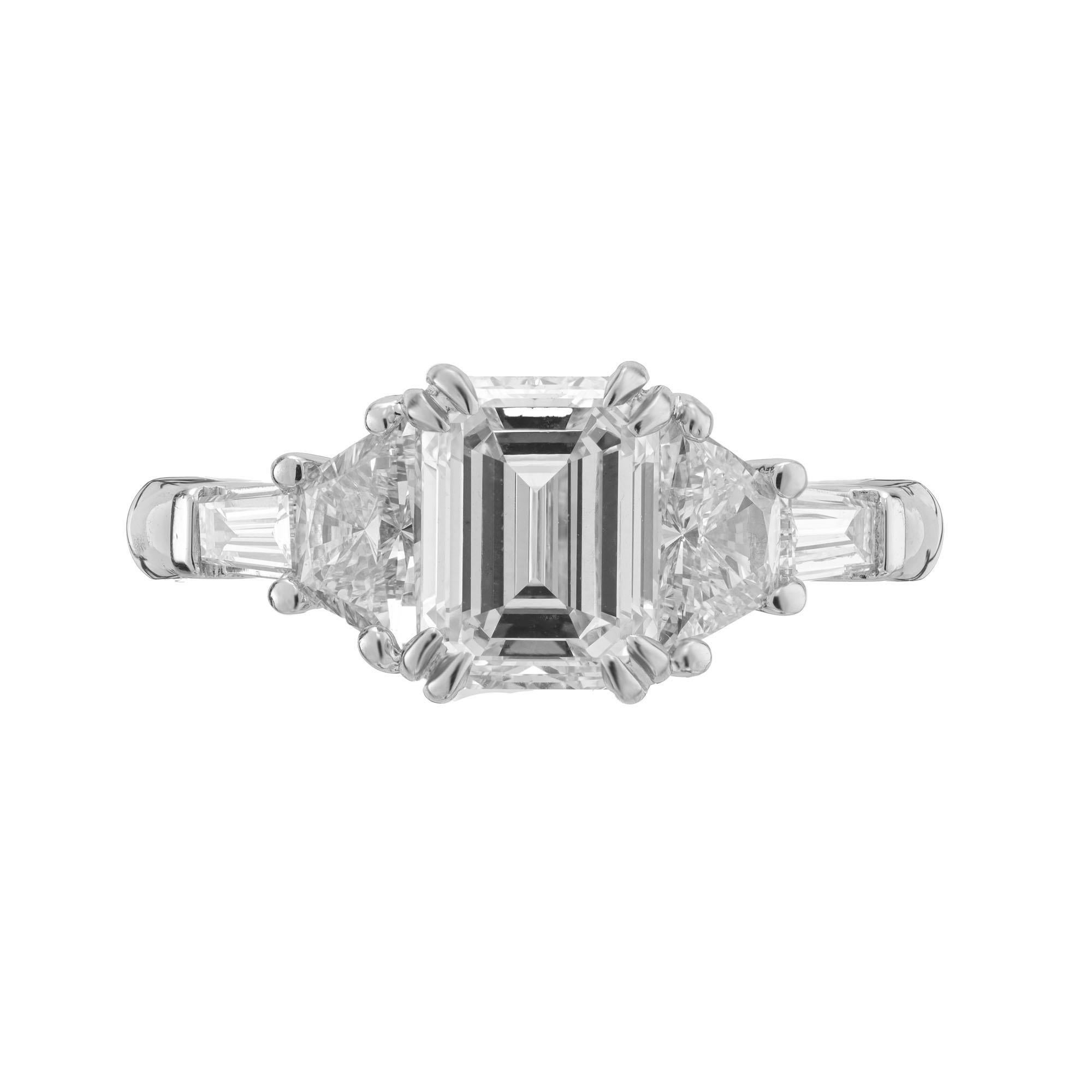 Taille émeraude Peter Suchy Bague de fiançailles en platine avec diamant certifié GIA de 1,70 carat en vente