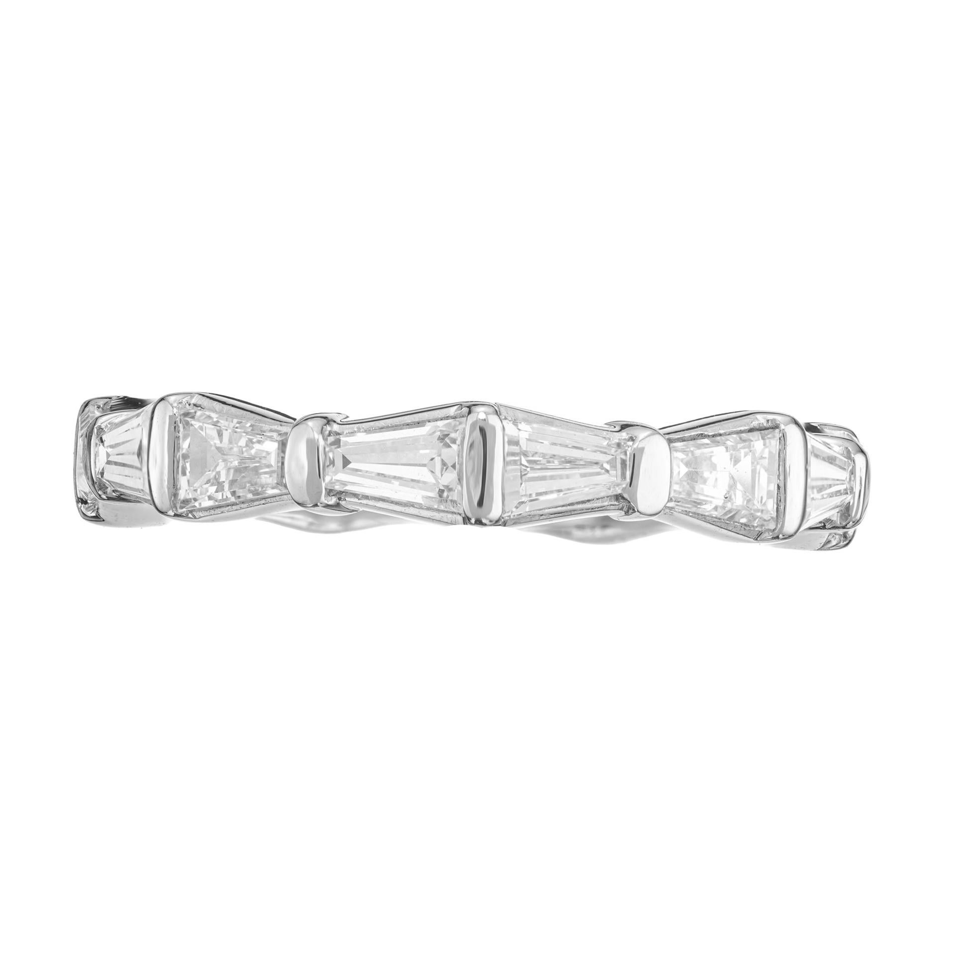 Peter Suchy 1.75 Carat Baguette Diamond Platinum Eternity Wedding Band Ring In New Condition For Sale In Stamford, CT