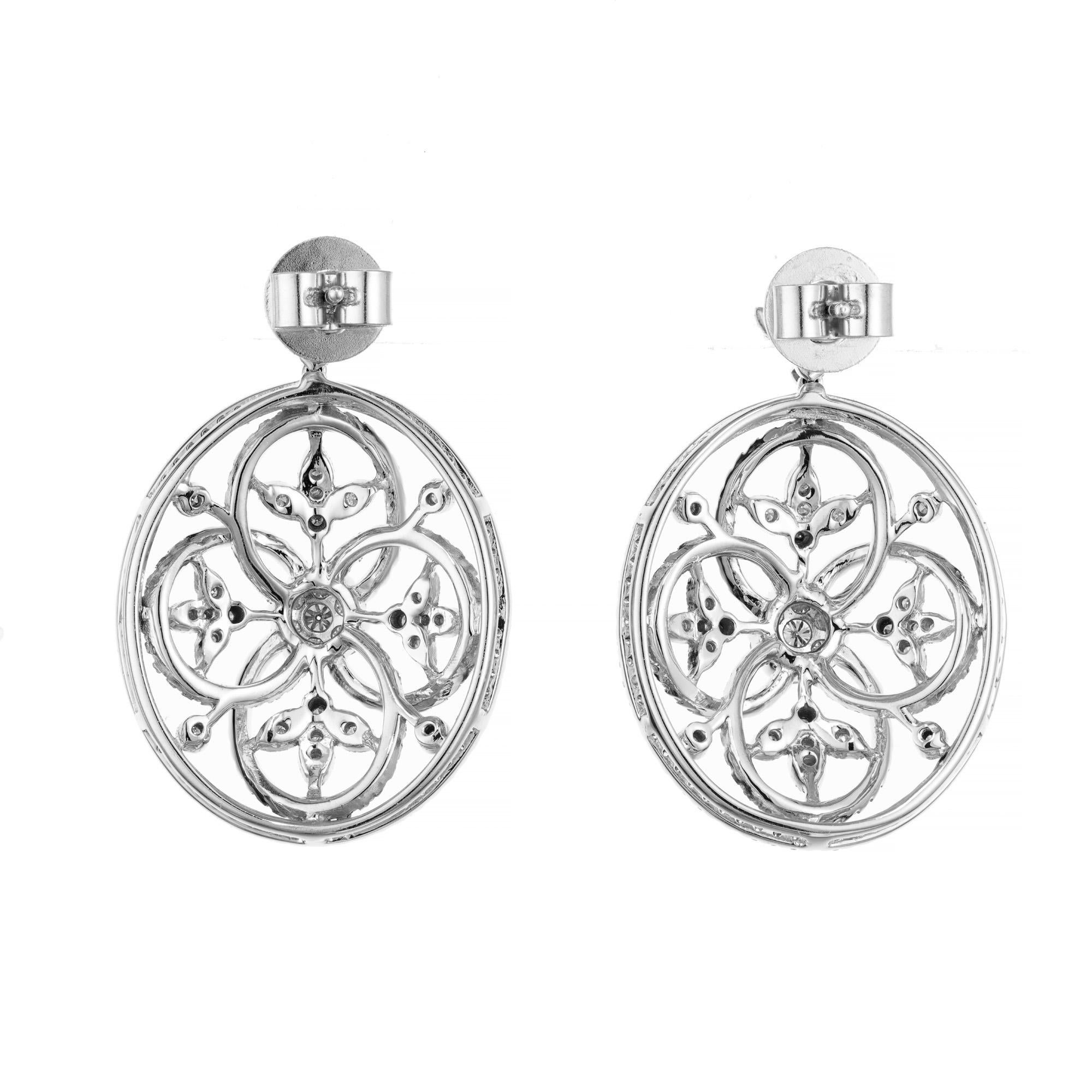 Peter Suchy 1.75 Carat Round Diamond White Gold Swirl Dangle Earrings  In New Condition For Sale In Stamford, CT
