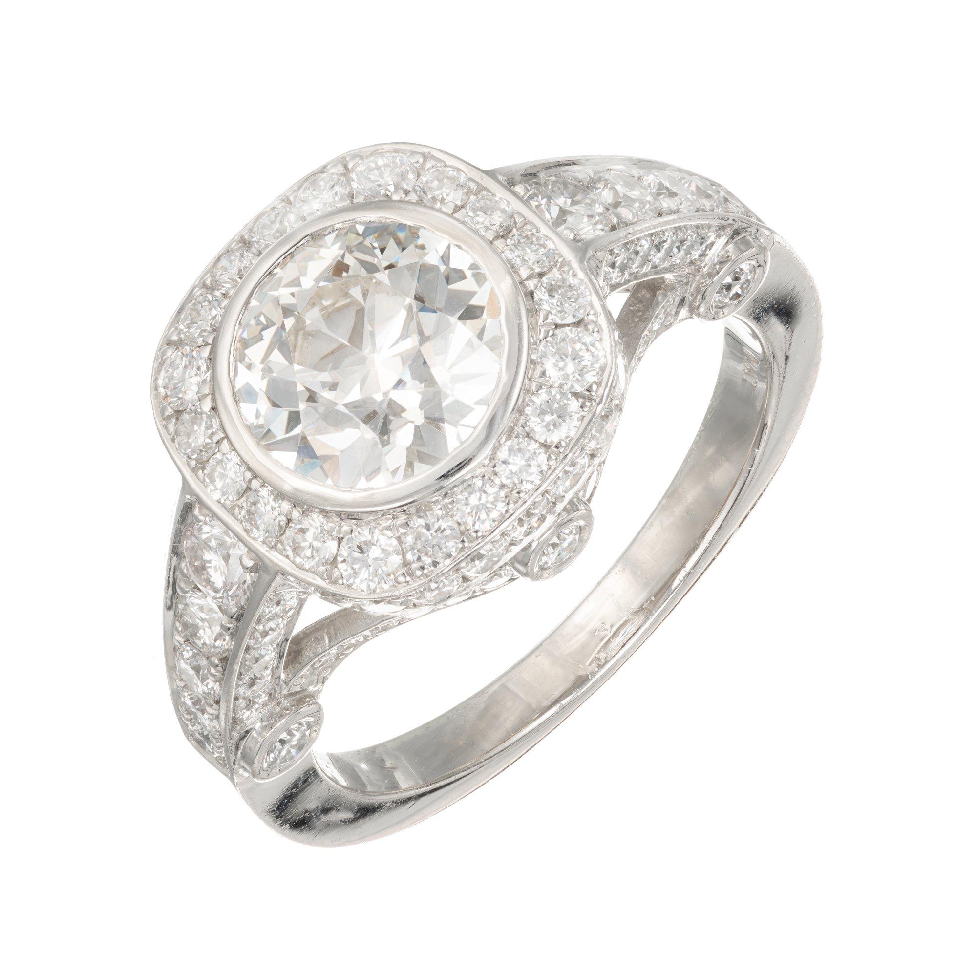 Peter Suchy Bague de fiançailles en platine avec halo de diamants taille européenne ancienne de 1,98 carat en vente