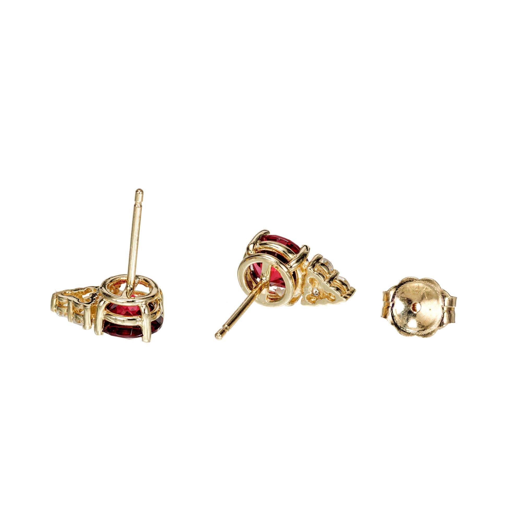 Peter Suchy Boucles d'oreilles en or jaune avec grenat de 2,00 carats et diamants Neuf - En vente à Stamford, CT