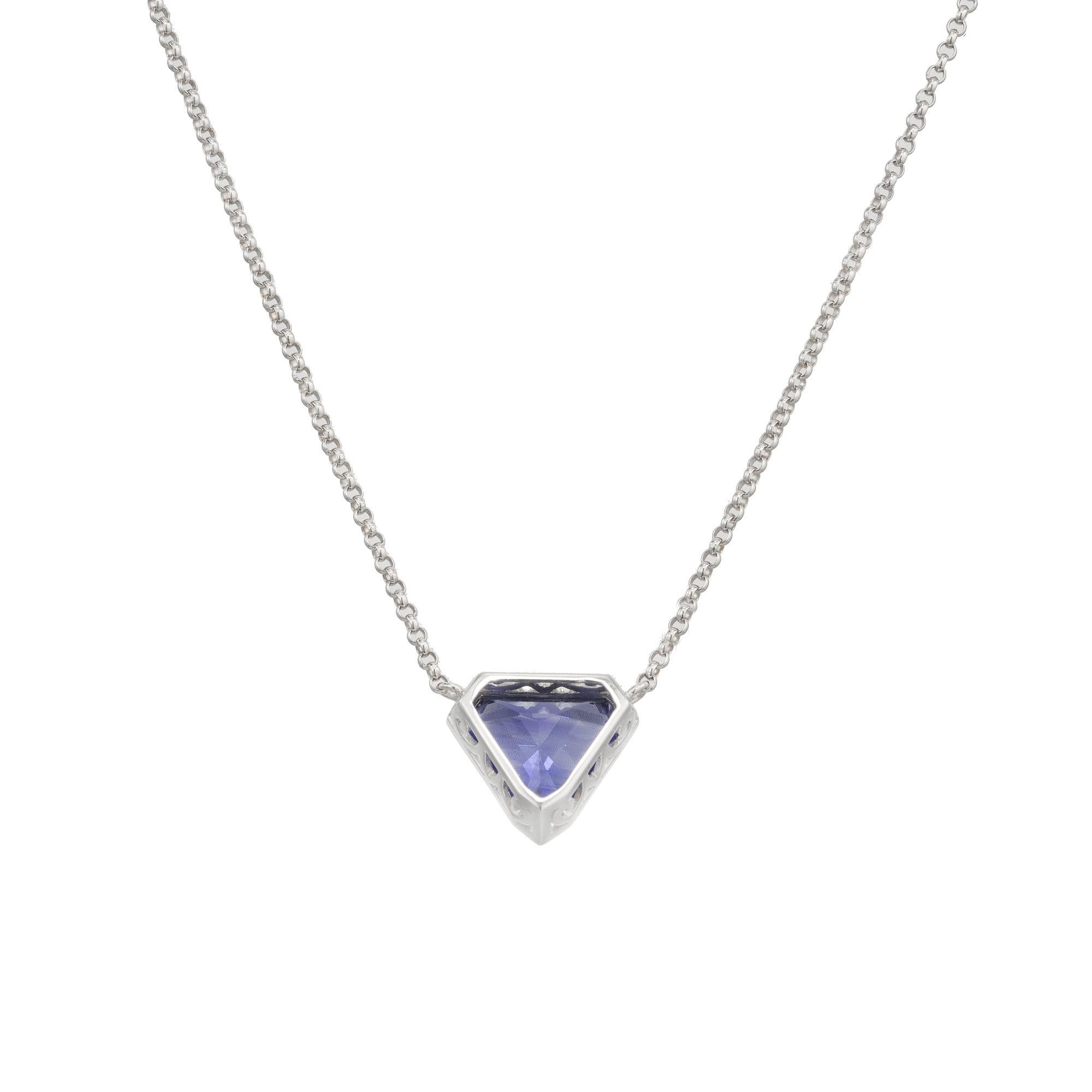 Shield Cut Peter Suchy 2.05 Carat Triangular Blue Sapphire White Gold Pendant Necklace For Sale