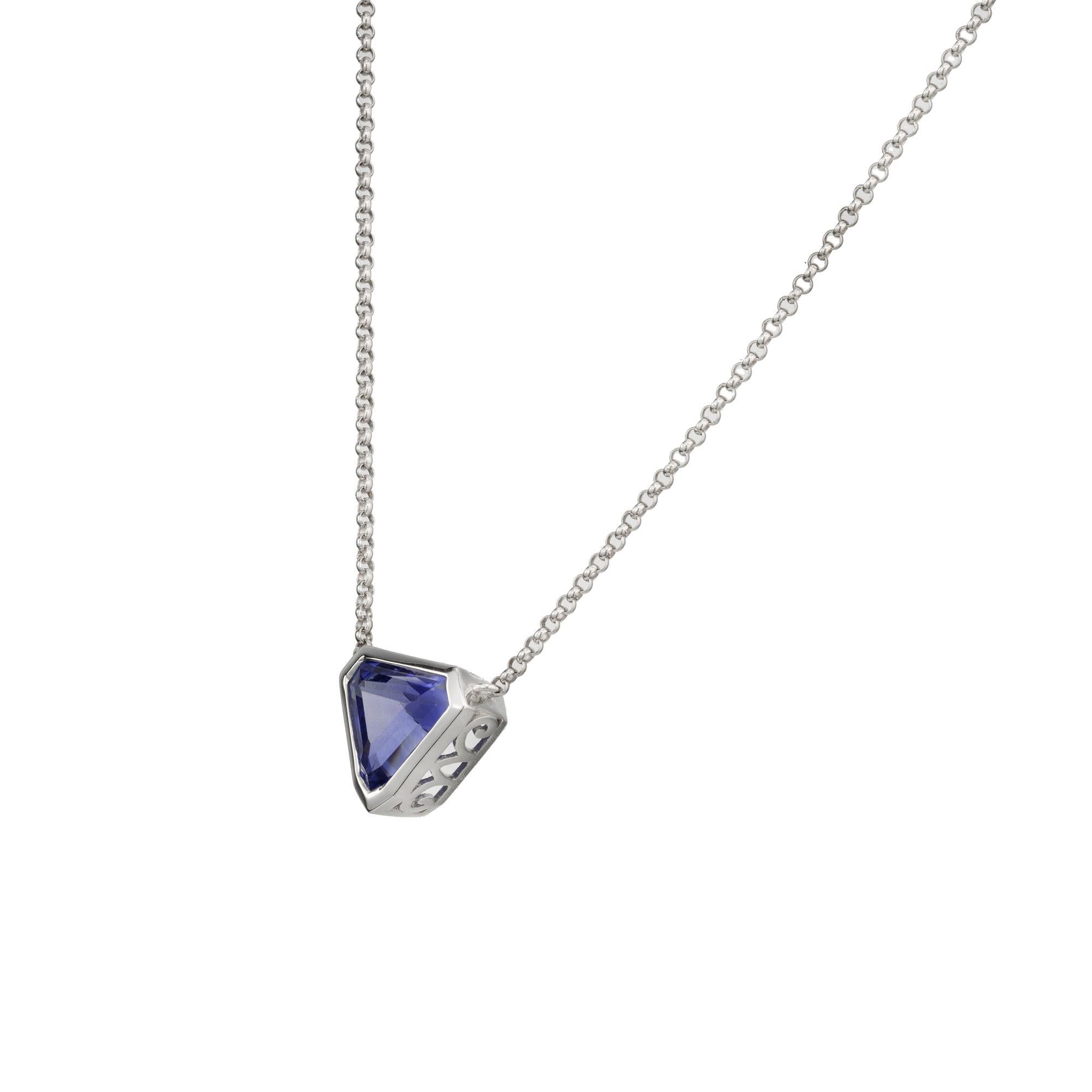 Women's Peter Suchy 2.05 Carat Triangular Blue Sapphire White Gold Pendant Necklace For Sale