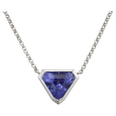 Peter Suchy Collar Colgante Oro Blanco Zafiro Azul Triangular 2,05 Quilates