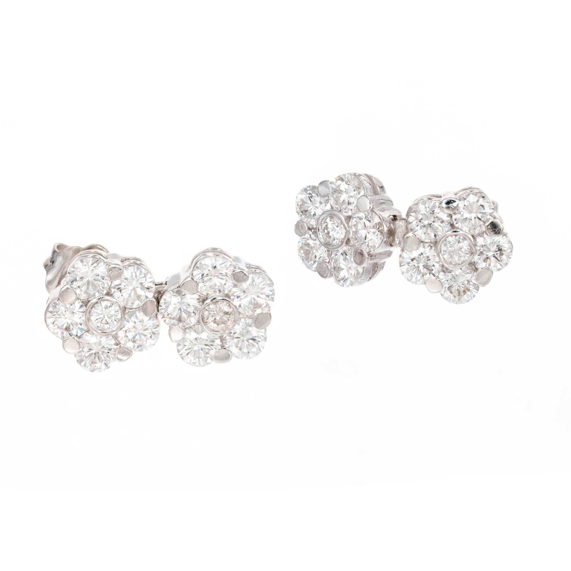 Peter Suchy 2.11 Carat Diamond White Gold Flower Cluster Dangle Earrings In Good Condition In Stamford, CT