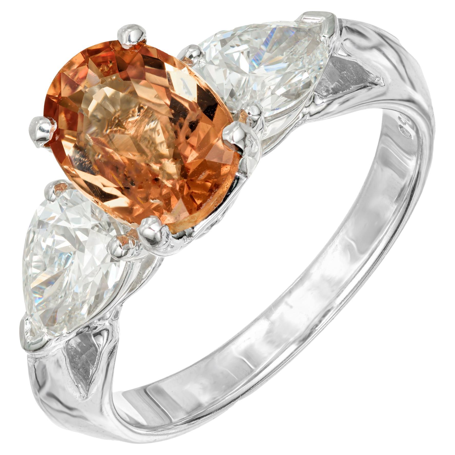 Verlobungsring mit drei Steinen aus Platin mit 2,18 Karat Saphir und Diamant von Peter Suchy