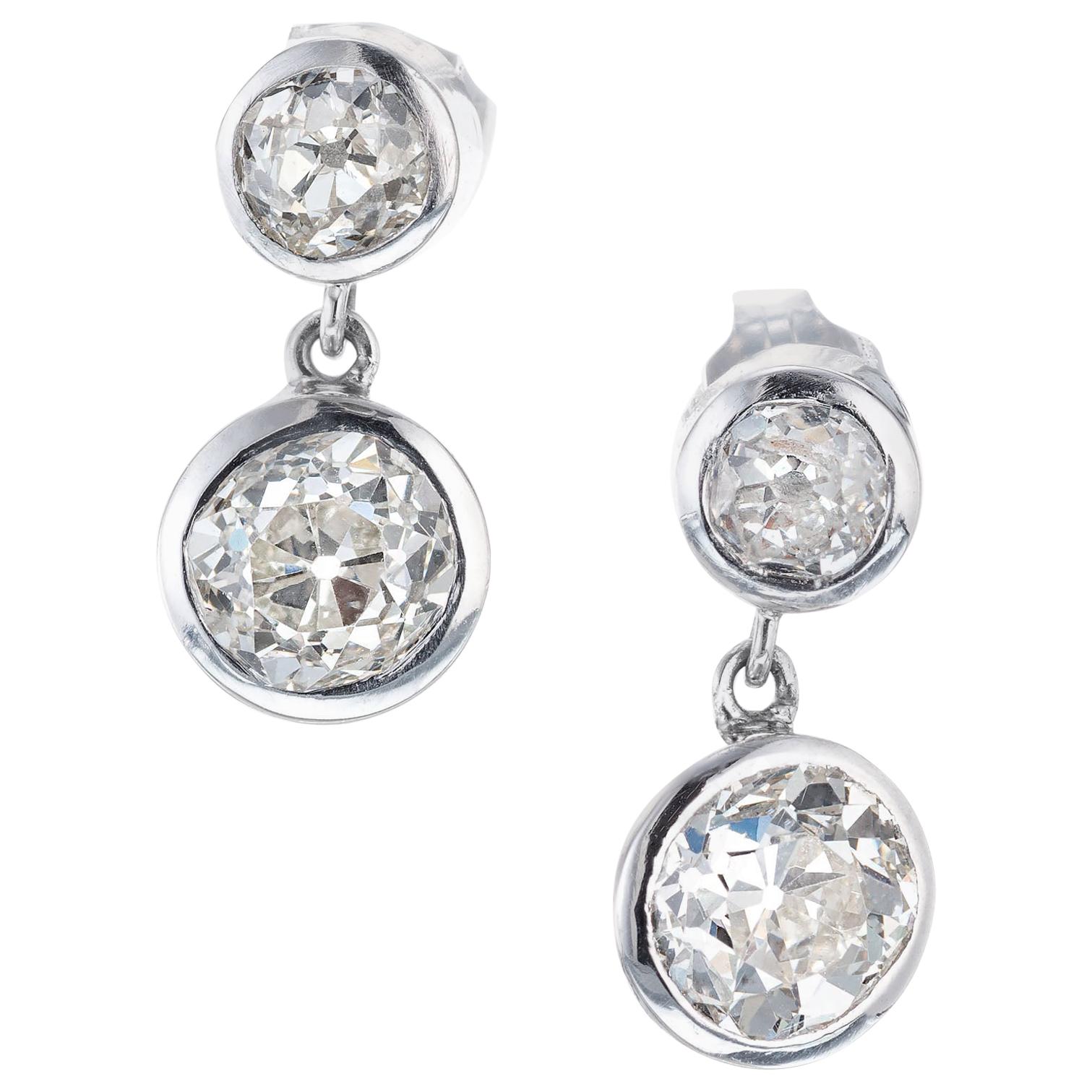 Pendants d'oreilles Peter Suchy en platine avec diamants de 2,57 carats en vente