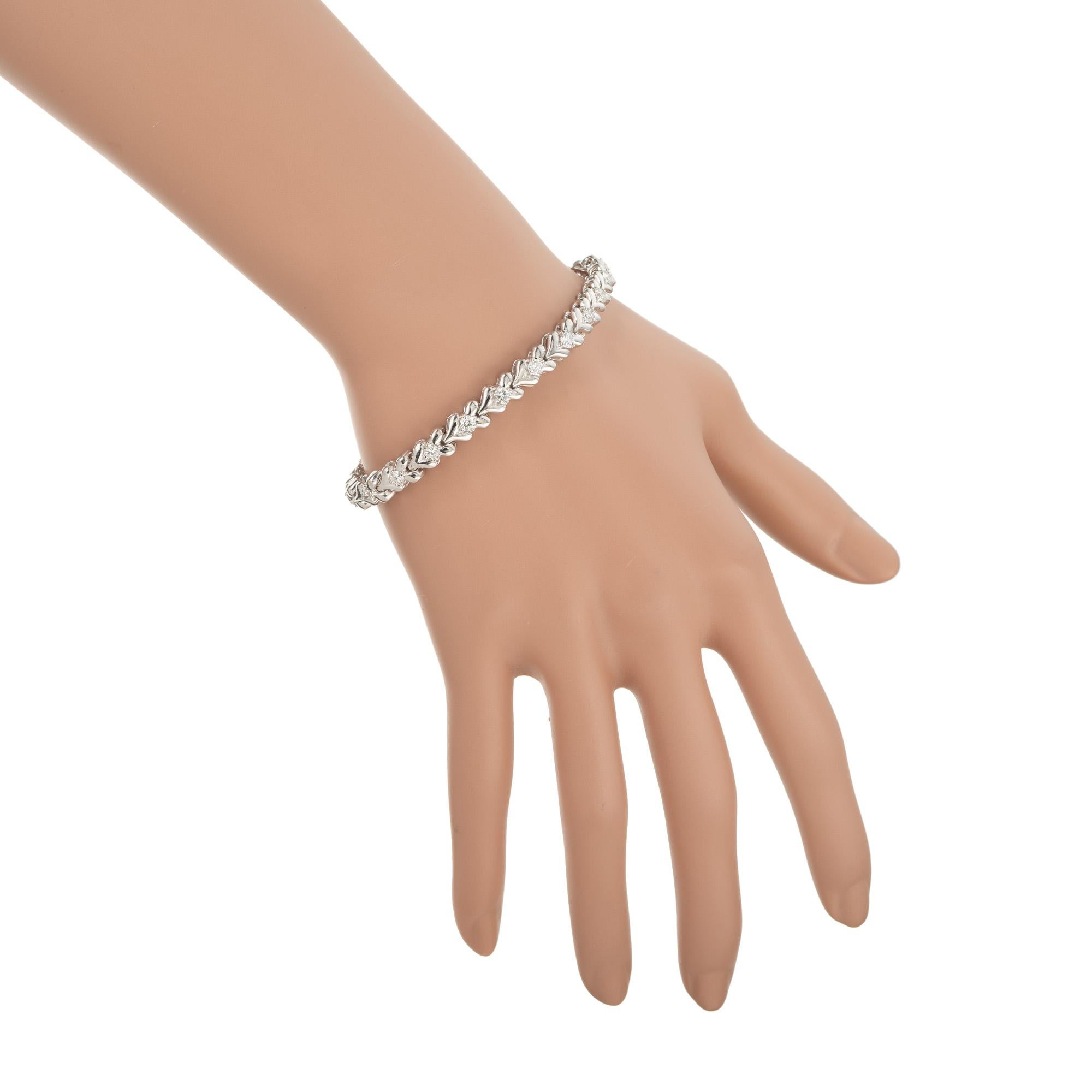 Peter Suchy Bracelet à maillons en or blanc à chevrons et diamants de 2,65 carats en vente 2