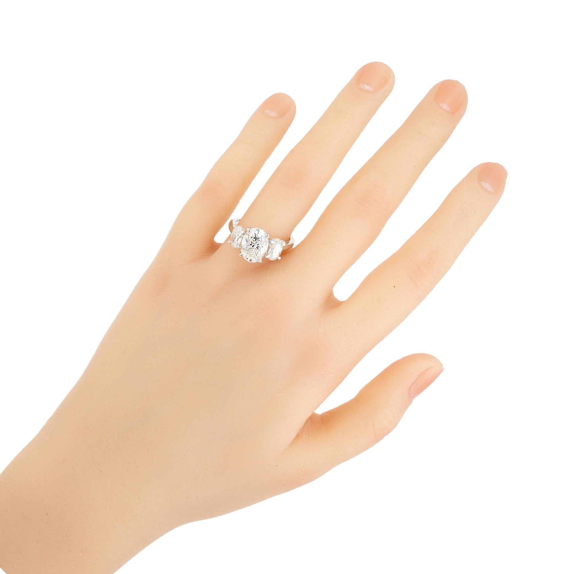 Peter Suchy 2.80 Carat Diamond Platinum Three Stone Engagement Ring For Sale 1
