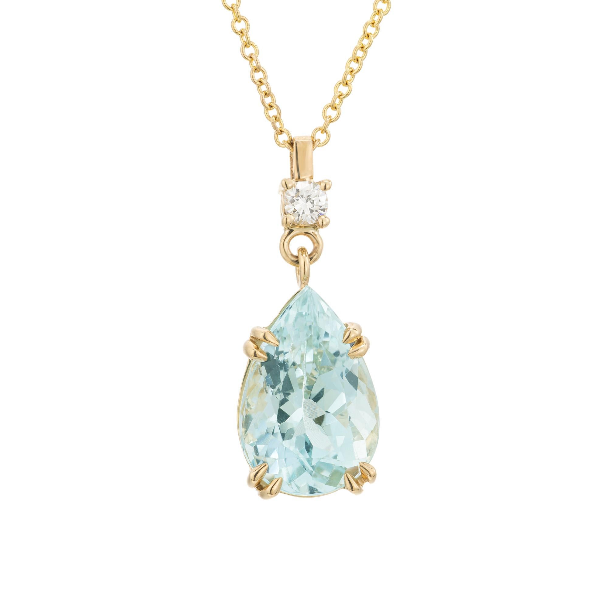 Peter Suchy - Collana con ciondolo in oro giallo con diamante e acquamarina a pera da 2,81 carati in vendita