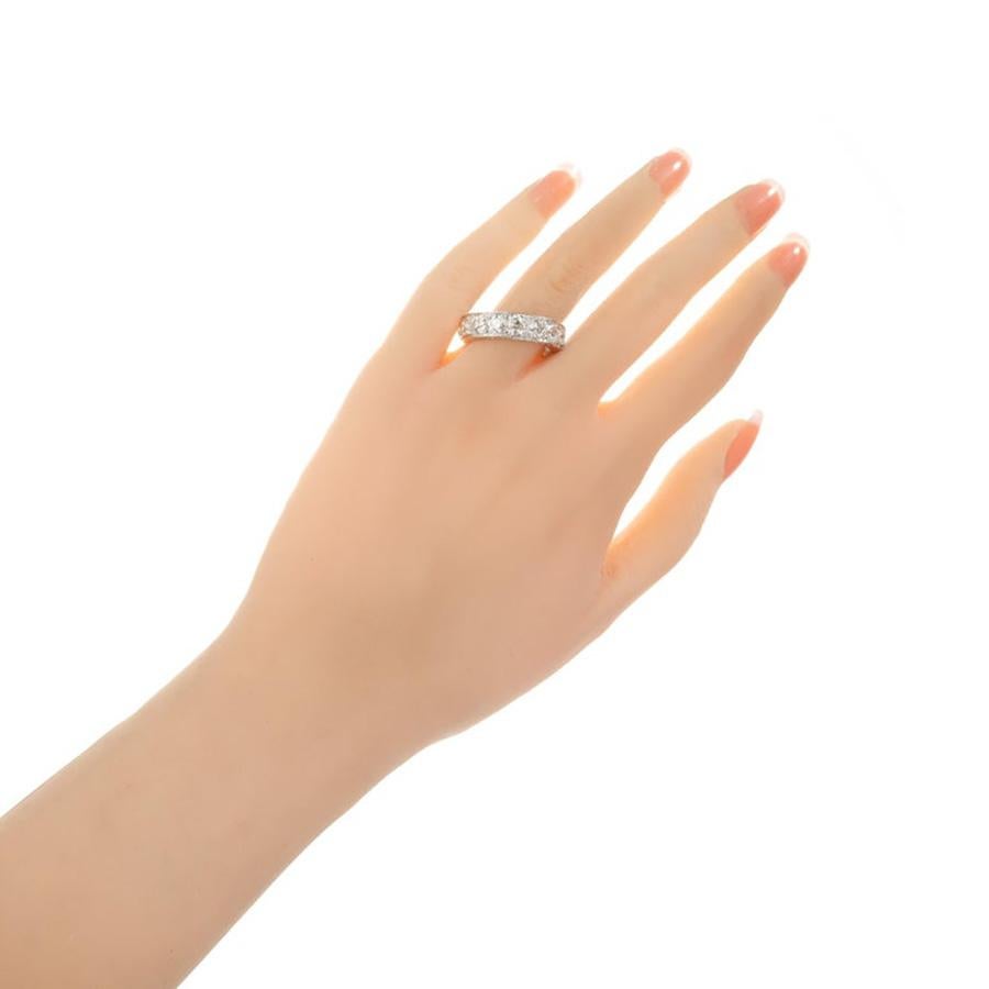 Verlobungsring aus Platin mit 3.20 Karat rundem Diamanten von Peter Suchy im Zustand „Neu“ im Angebot in Stamford, CT