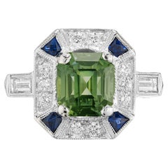 Verlobungsring aus Platin mit 3,39 Karat grünem Saphir und Diamant von Peter Suchy