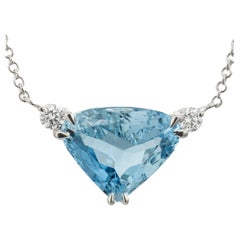 Halskette mit Anhänger aus Weißgold mit 4,94 Karat Aquamarin und Diamant von Peter Suchy