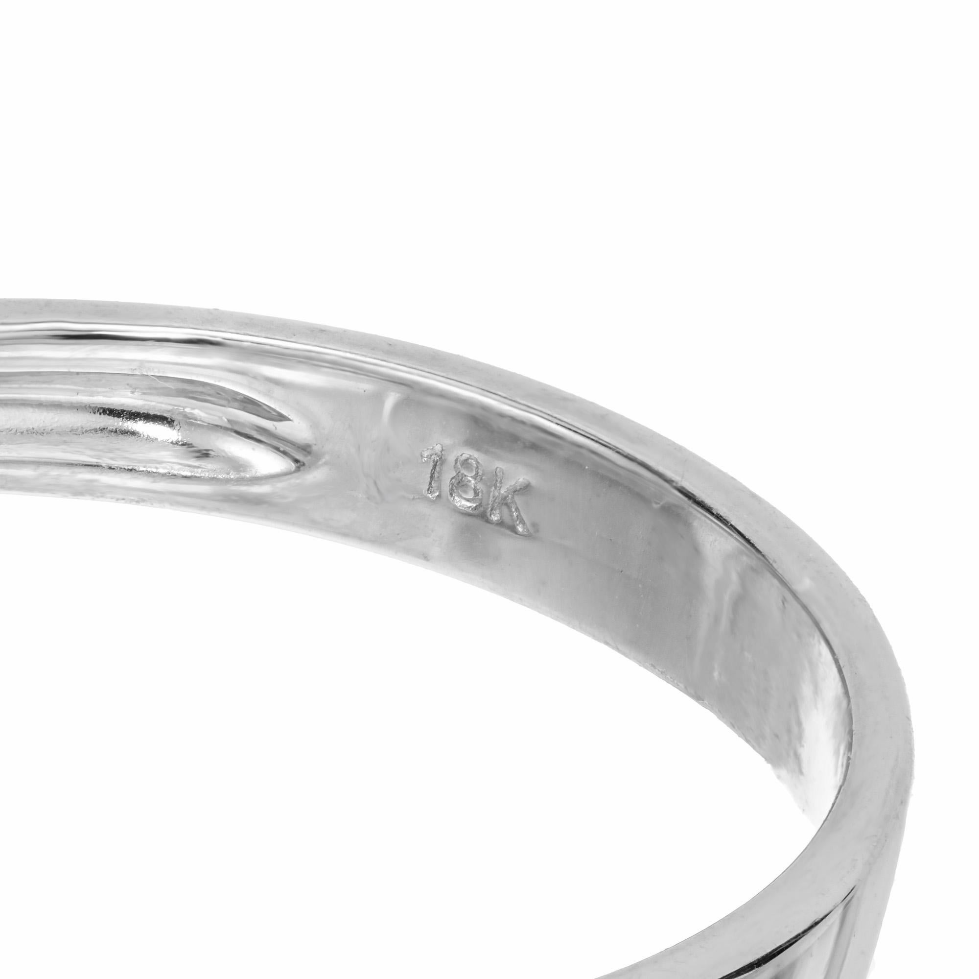 68 Karat runder Smaragd-Diamant-Ring aus Weißgold von Peter Suchy im Zustand „Neu“ im Angebot in Stamford, CT