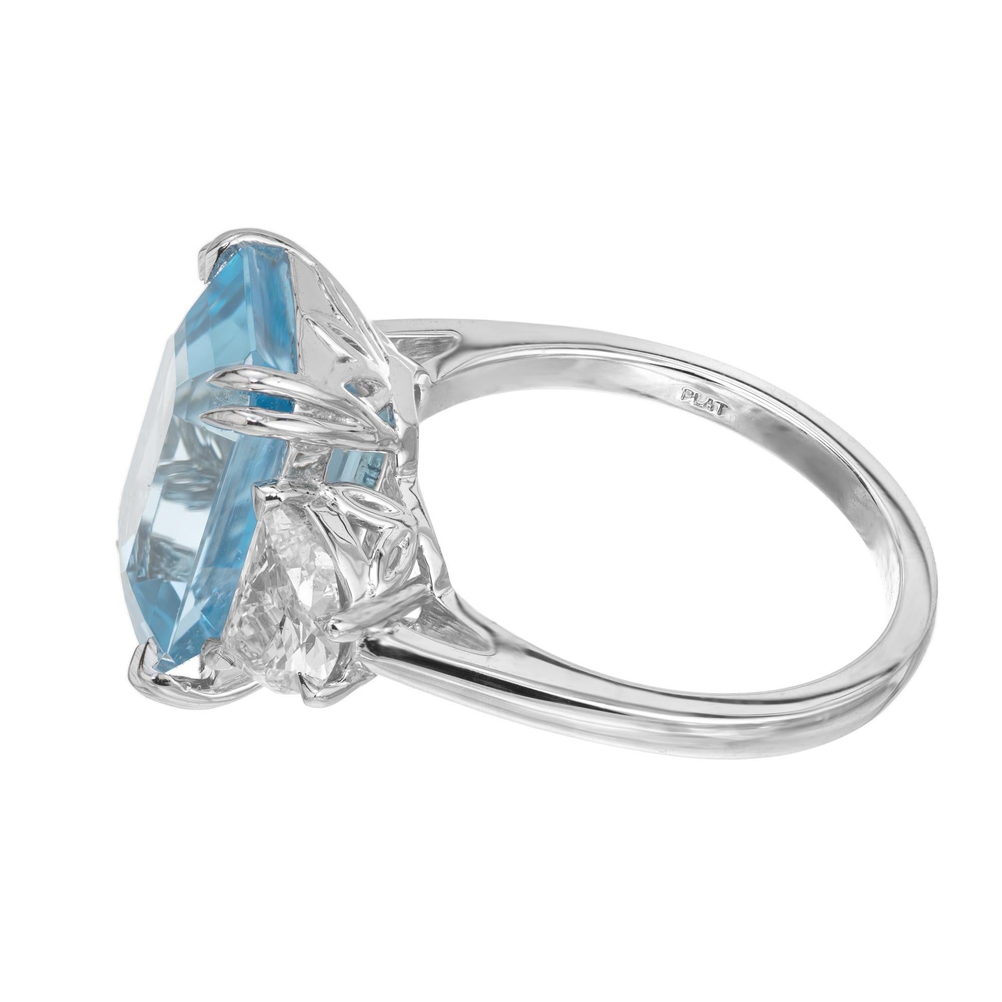  Peter Suchy 7.44 Carat Aqua Diamond Platinum Three-Stone Engagement Ring In New Condition For Sale In Stamford, CT