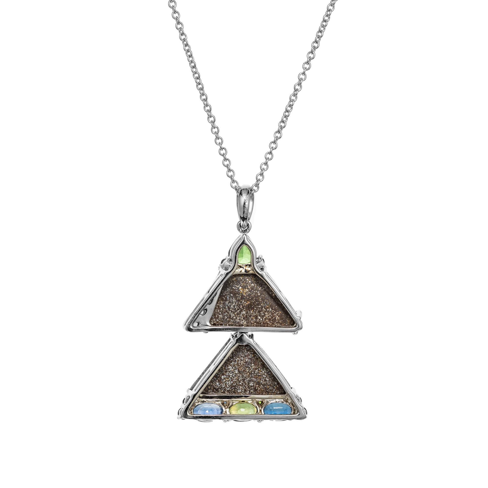Women's Peter Suchy 7.97 Carat Opal Sapphire Garnet White Gold Pendant Necklace For Sale