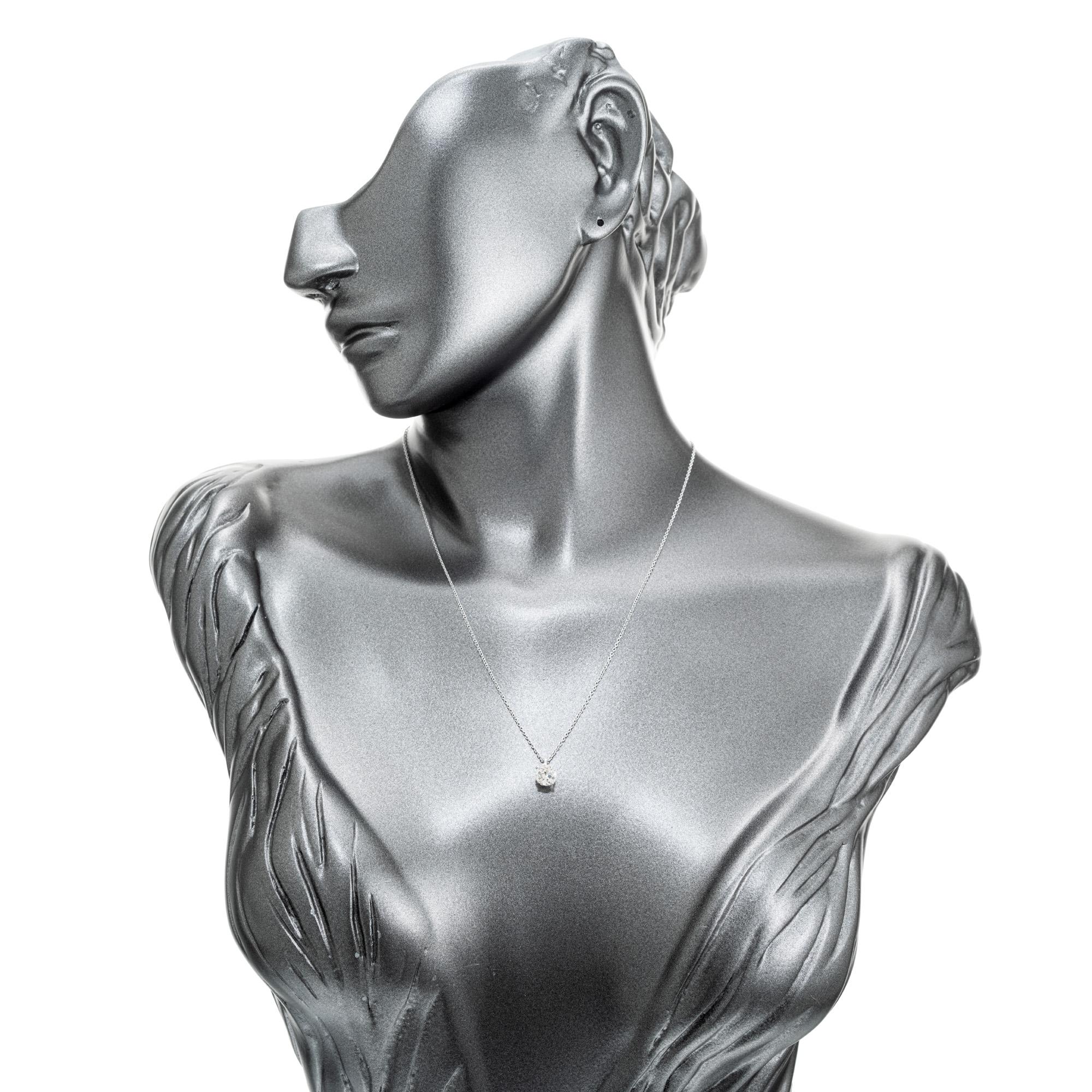 Peter Suchy Collier pendentif en or blanc avec diamants de 0,76 carat certifiés EGL  Pour femmes en vente