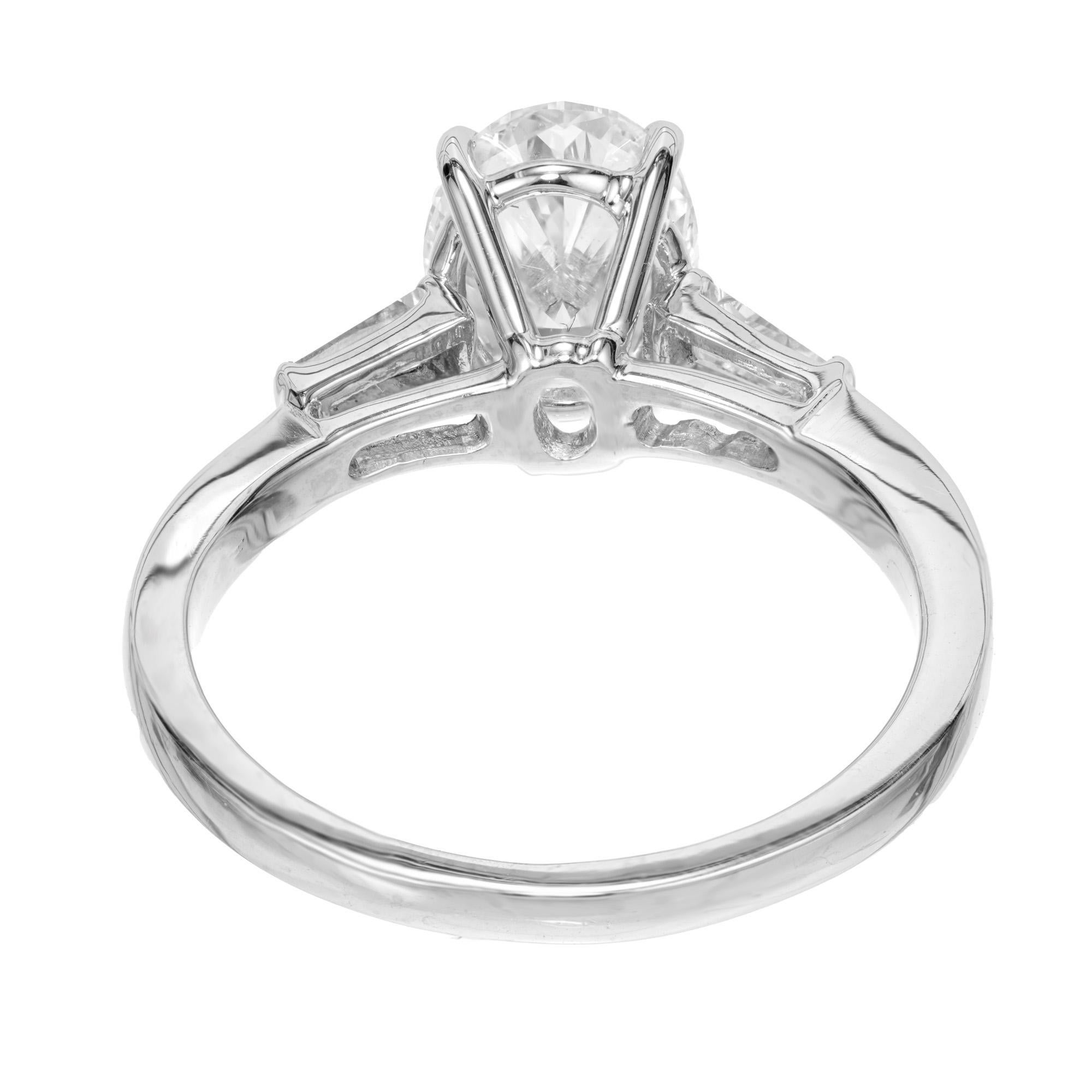 Peter Suchy GIA 1.60 Carat Oval Diamond Platinum Three-Stone Engagement Ring For Sale 2