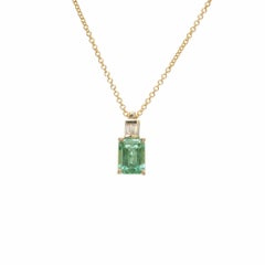 Gelbgold-Halskette mit GIA 1,89 Karat Smaragd-Diamant-Anhänger von Peter Suchy