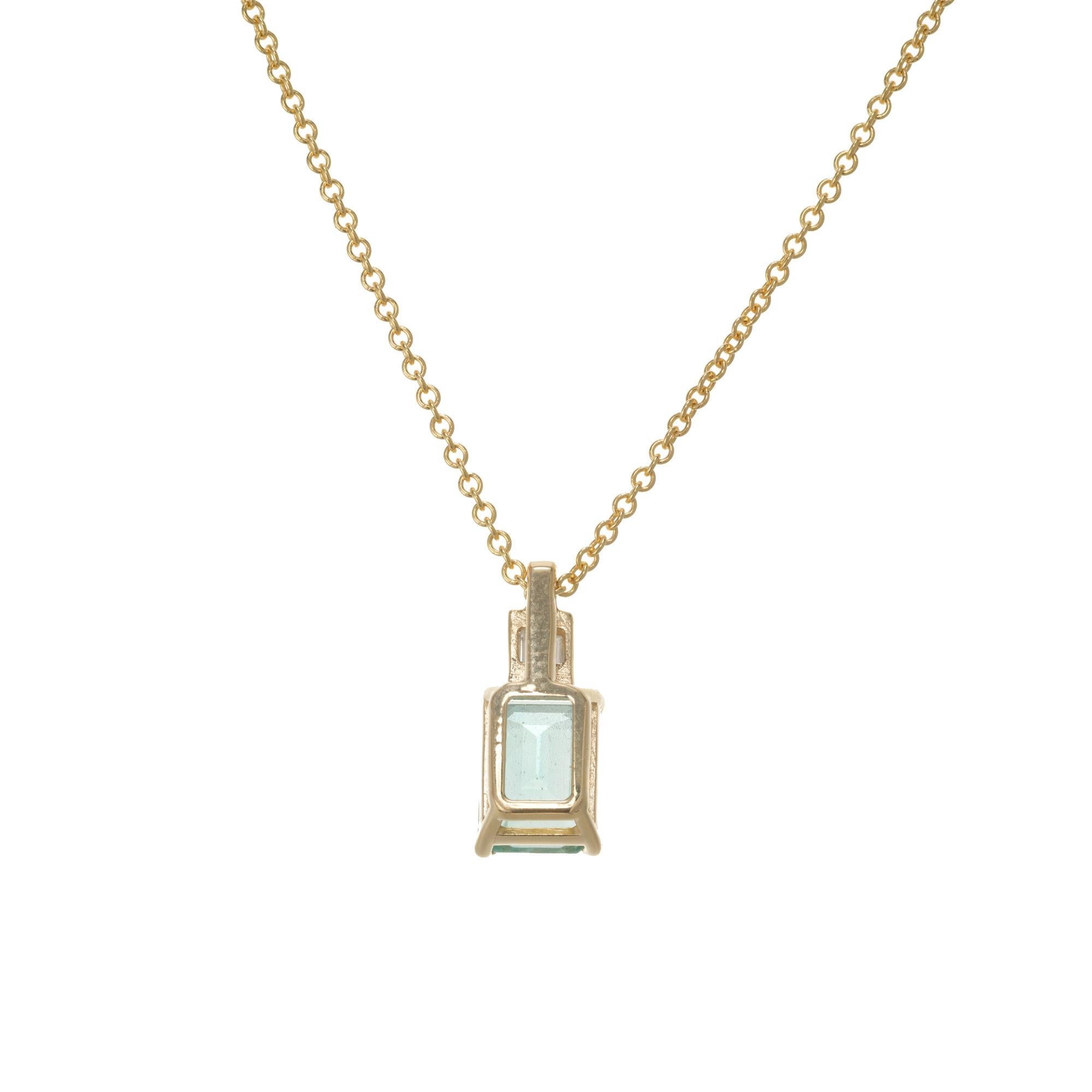 Peter Suchy Collier pendentif en or jaune avec diamants et émeraude de 1,89 carat certifiée GIA Pour femmes en vente