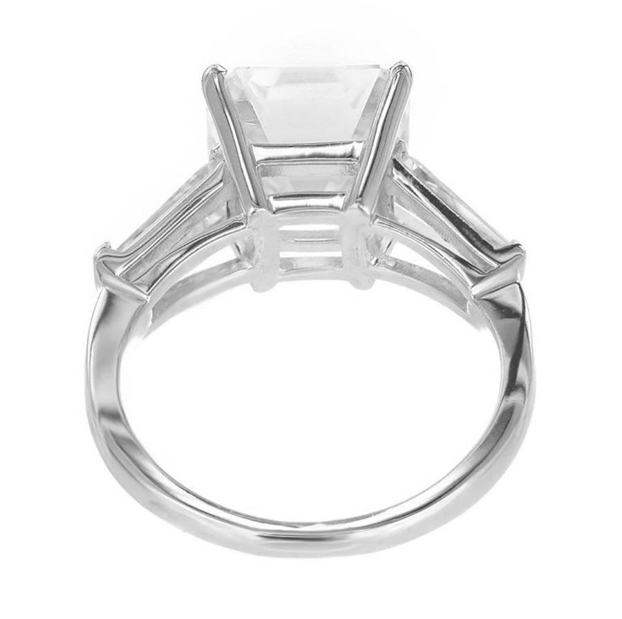 Peter Suchy GIA 4.41 Carat Asscher Diamond Three-Stone Platinum Engagement Ring For Sale 2