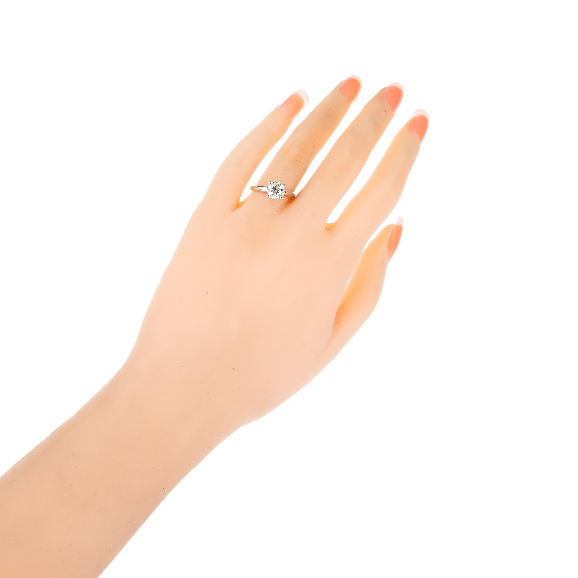 Bague de fiançailles solitaire en platine avec diamant de 1,05 carat certifié GIA de Peter Suchy Pour femmes en vente