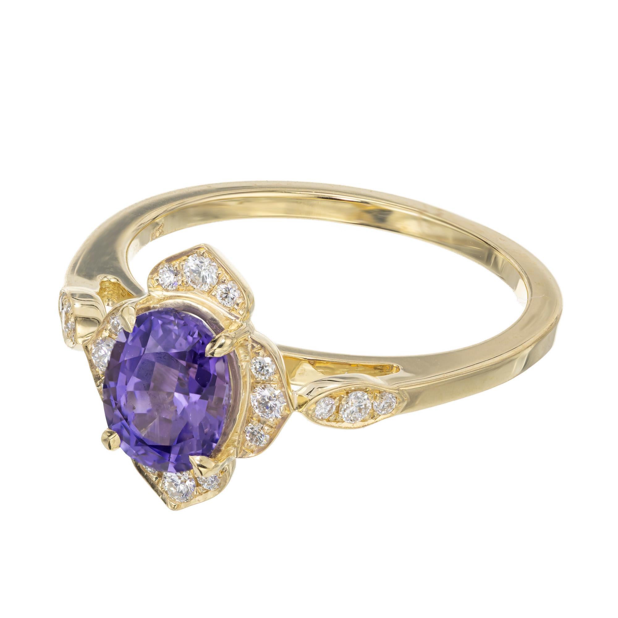Taille ovale Bague de fiançailles Peter Suchy en or jaune avec saphir violet de 1,31 carat certifié GIA en vente