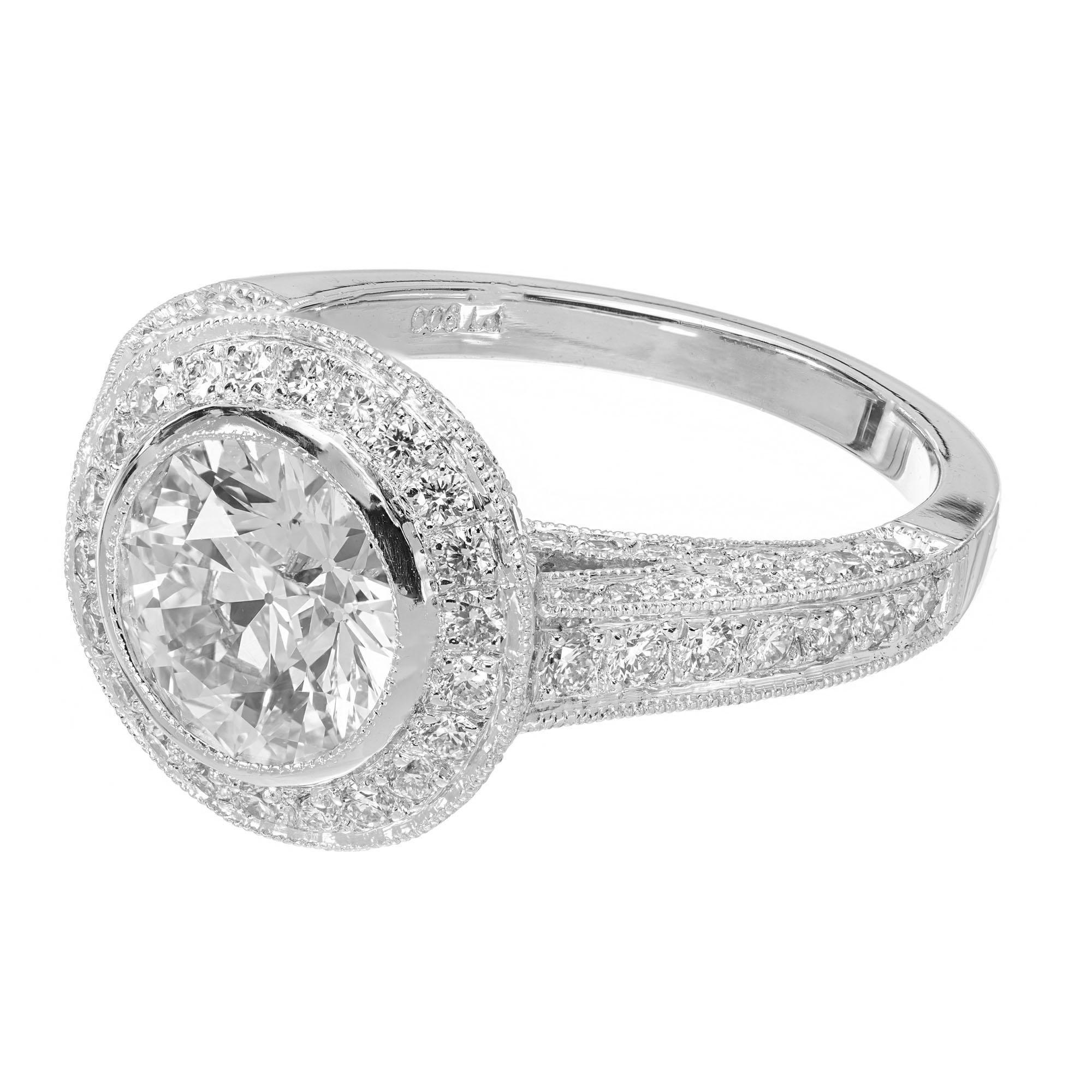 Bague de fiançailles Peter Suchy en platine avec halo de diamants pavés de 1,61 carat certifiés GIA Excellent état - En vente à Stamford, CT