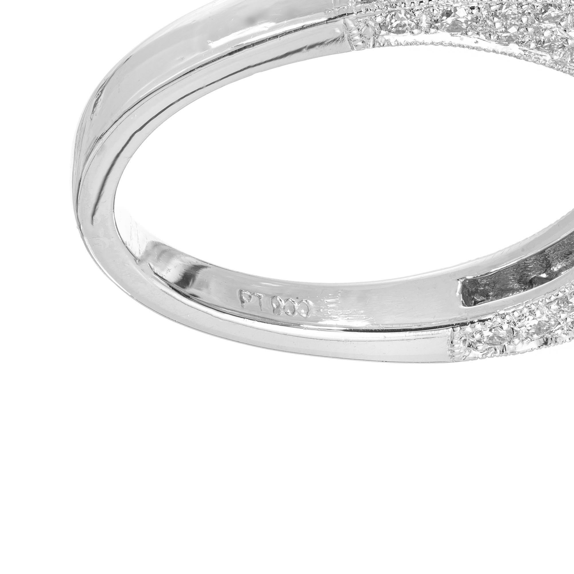 Bague de fiançailles Peter Suchy en platine avec halo de diamants pavés de 1,61 carat certifiés GIA en vente 2
