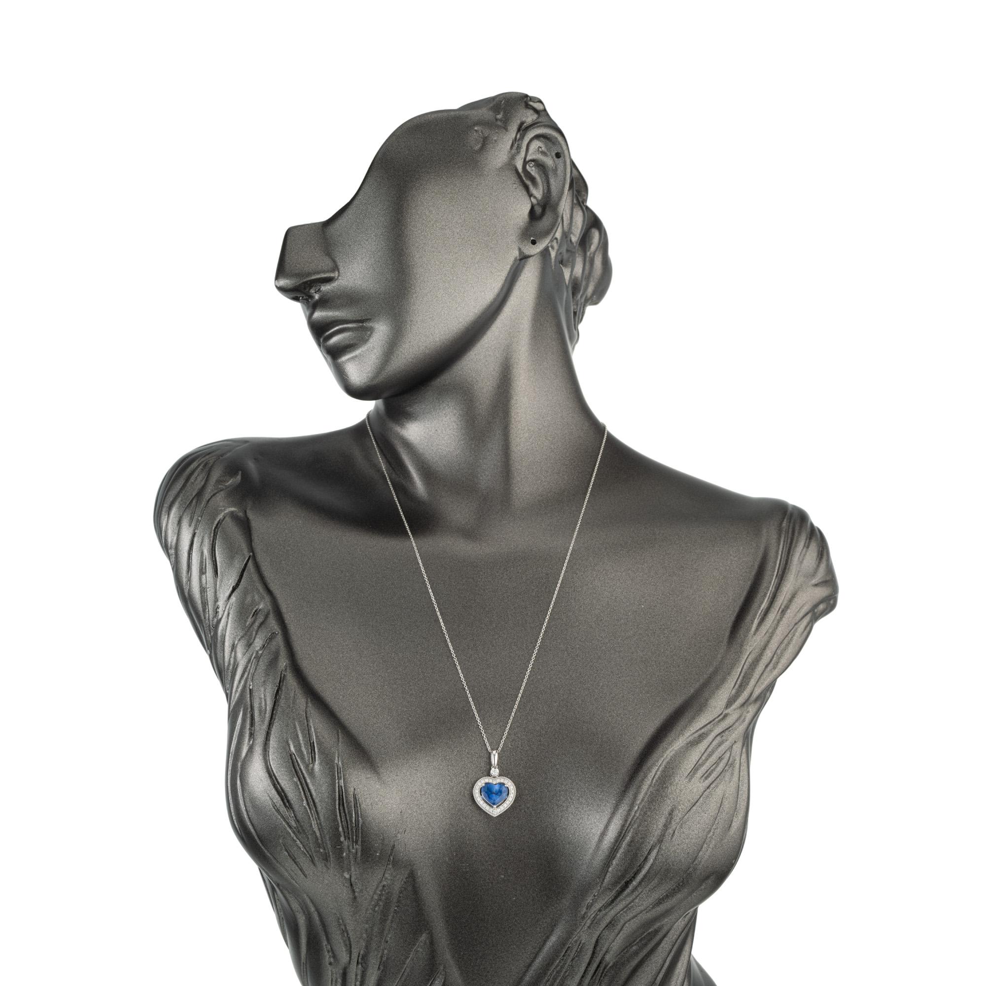 Peter Suchy GIA Certified 2.15 Carat Heart Sapphire Diamond Pendant Necklace For Sale 3