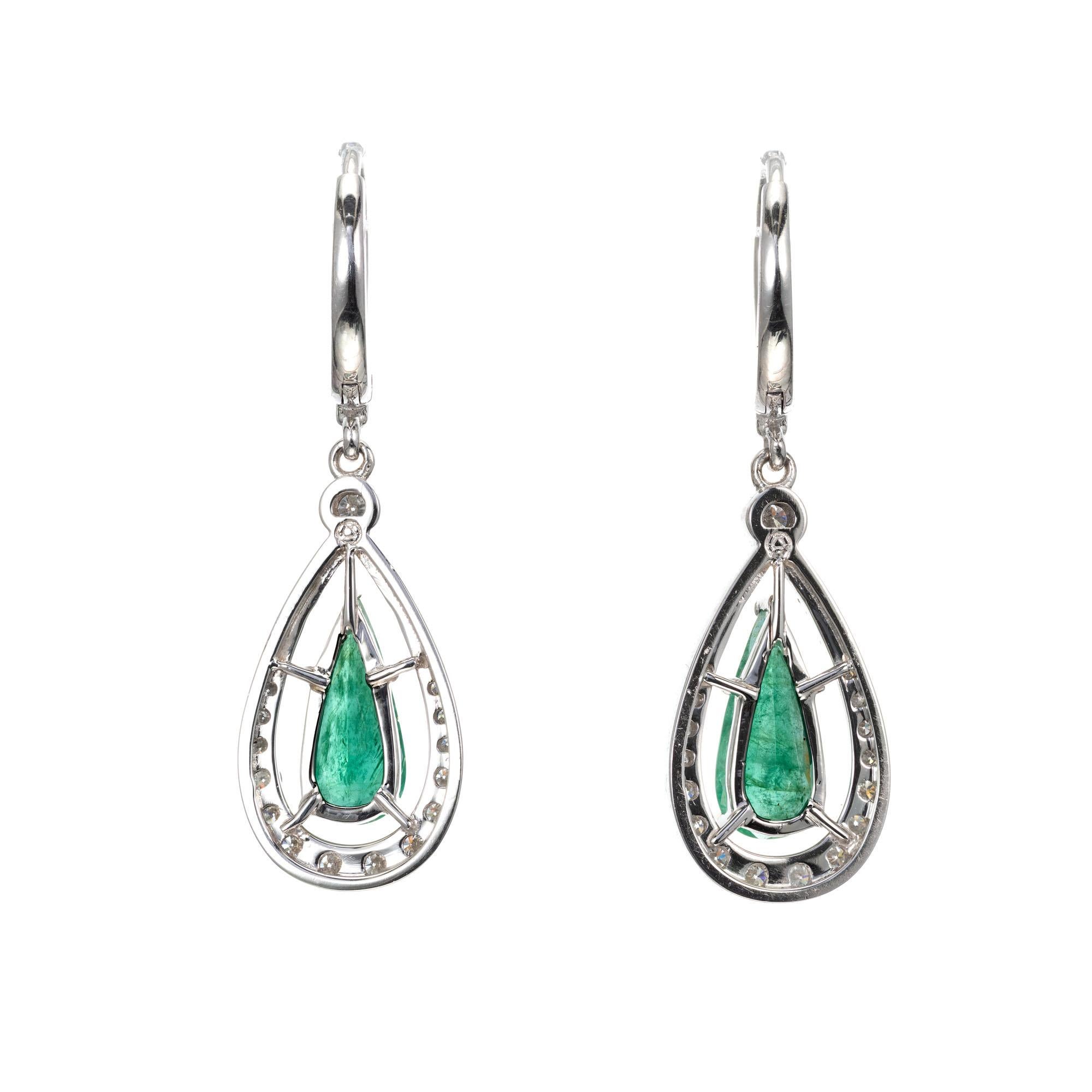 Weißgold-Ohrhänger, GIA-zertifizierter 2,23 Karat Smaragd-Diamant von Peter Suchy Damen im Angebot