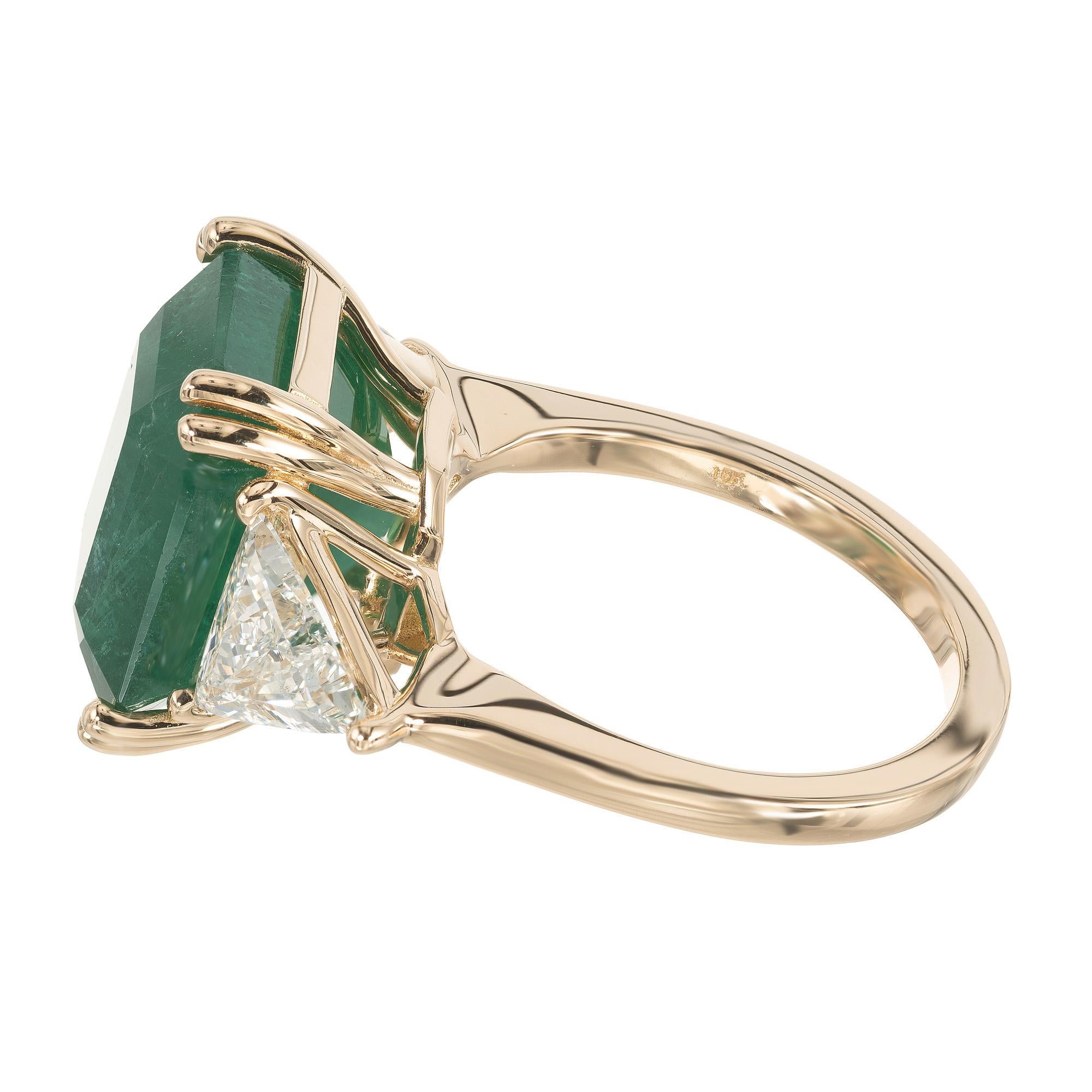 Peter Suchy GIA Certified 8.99 Carat Emerald Diamond Yellow Gold Cocktial Ring For Sale 1