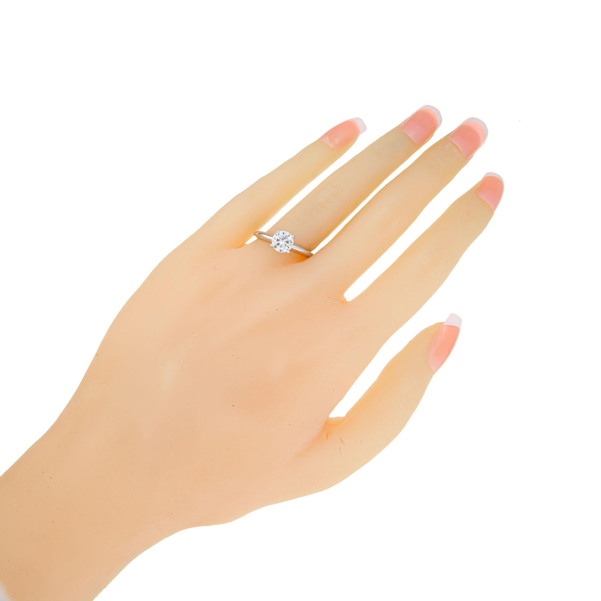 Peter Suchy Anillo de compromiso solitario de oro con diamante de 0,91 quilates certificado por el GIA en venta 2