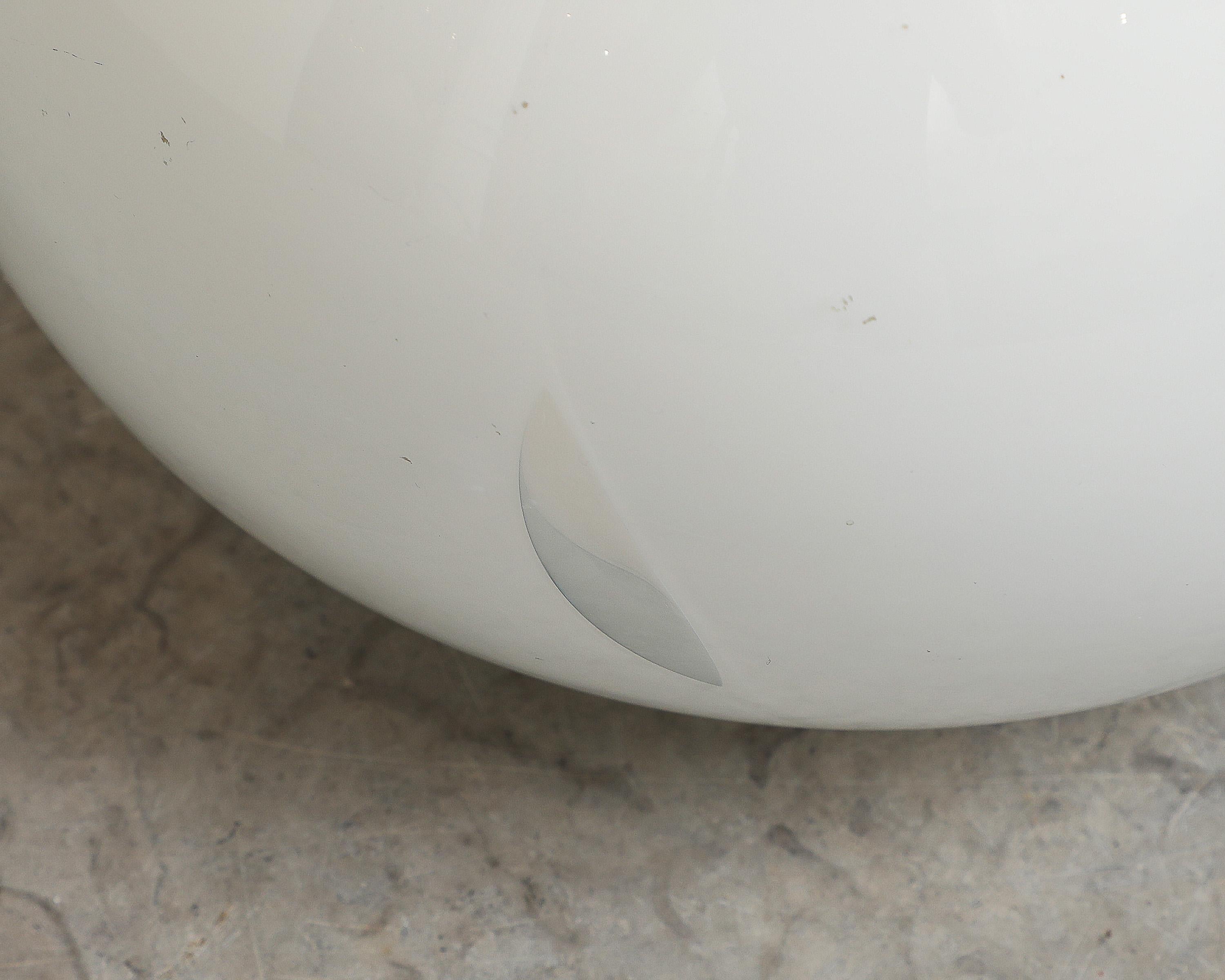Lampes de bureau « Helens » en verre dépoli blanc soufflé à la main et laiton, de Peter Svarrer, Danemark en vente 9