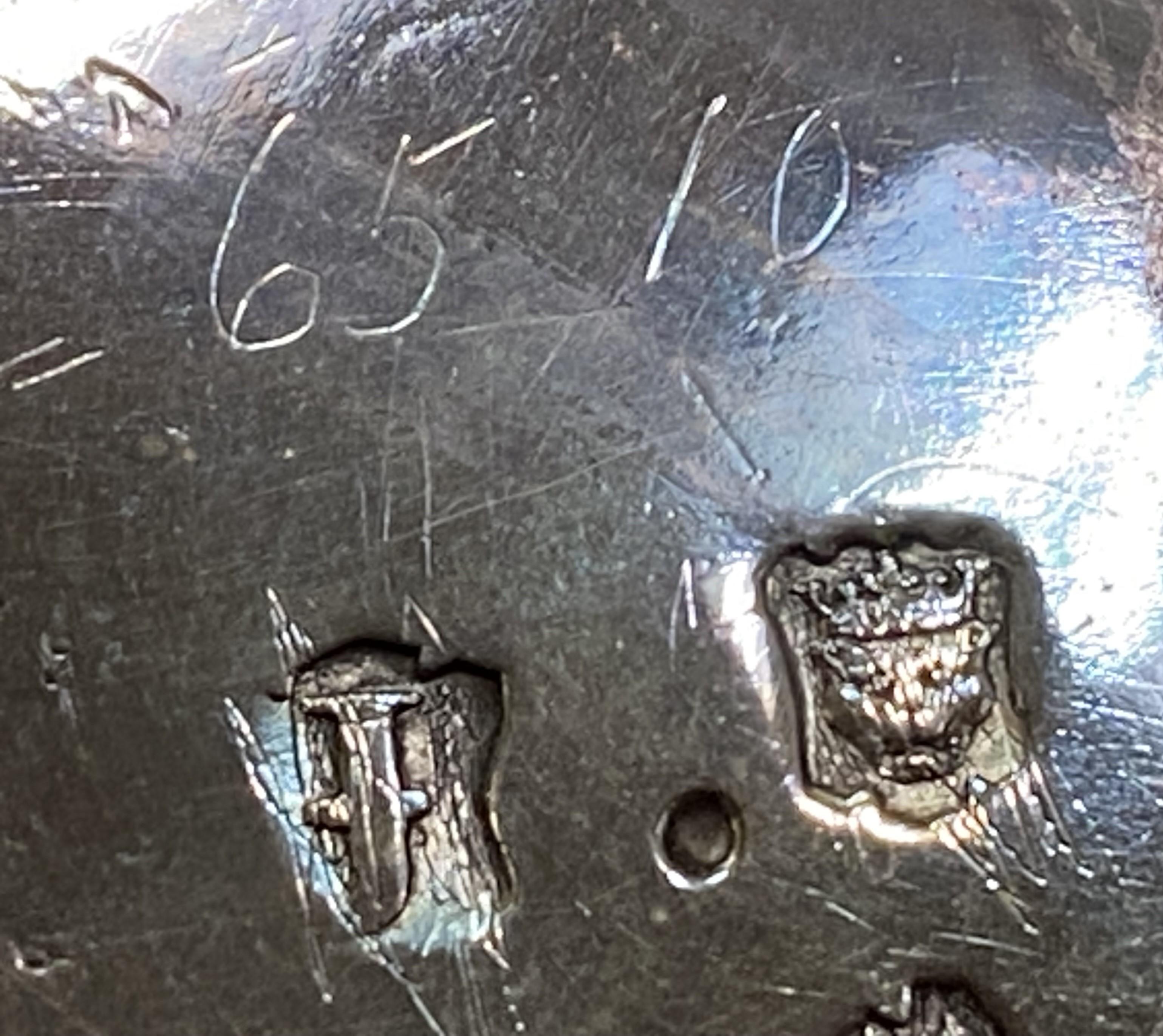 Bollitore in argento sterling George II di A. Taylor con supporto, 1741 in vendita 8