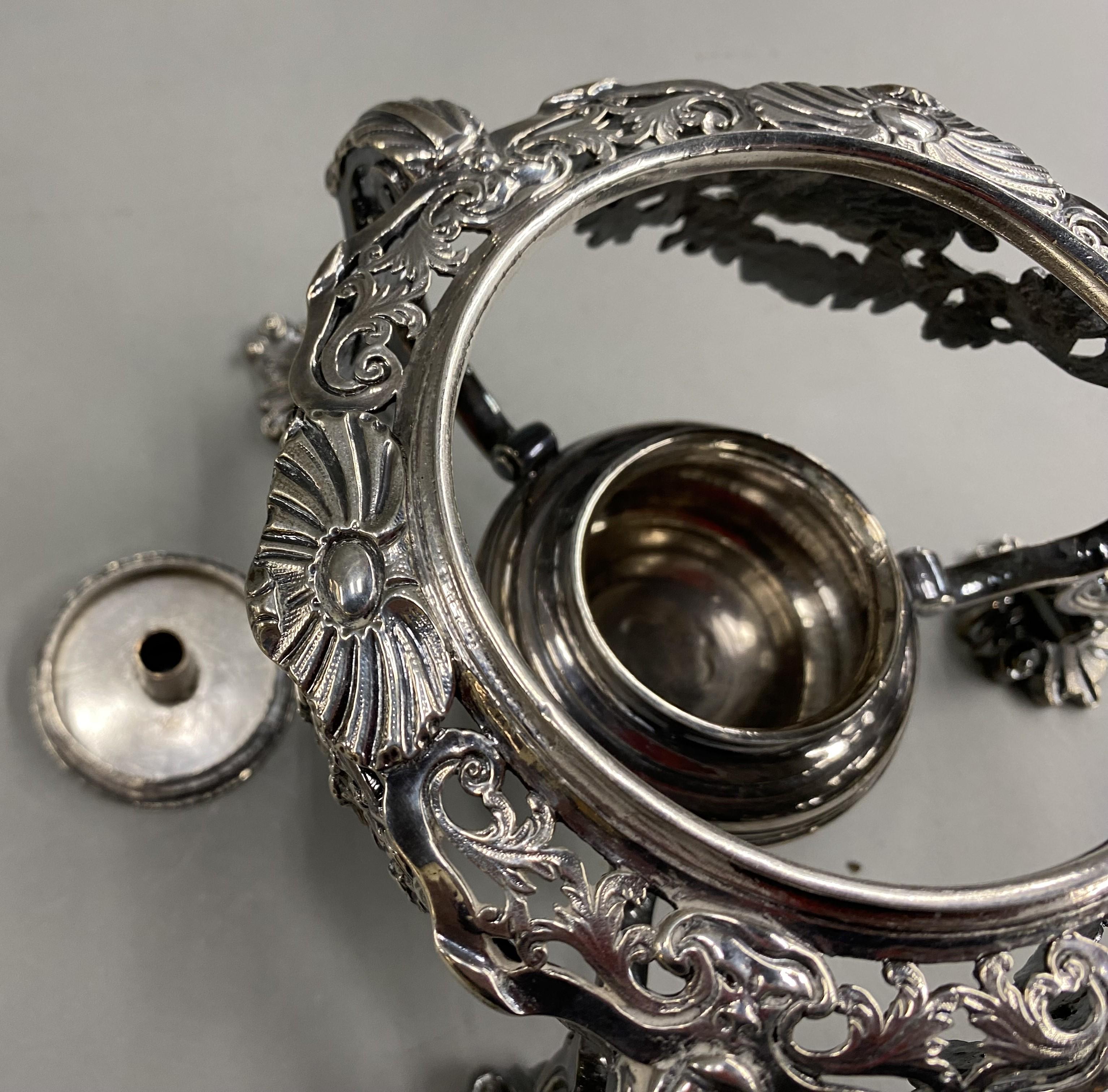 Bollitore in argento sterling George II di A. Taylor con supporto, 1741 in vendita 9