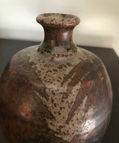 Jarrón de cerámica de gres moderno de mediados de siglo firmado por Peter Voulkos, hacia la década de 1950