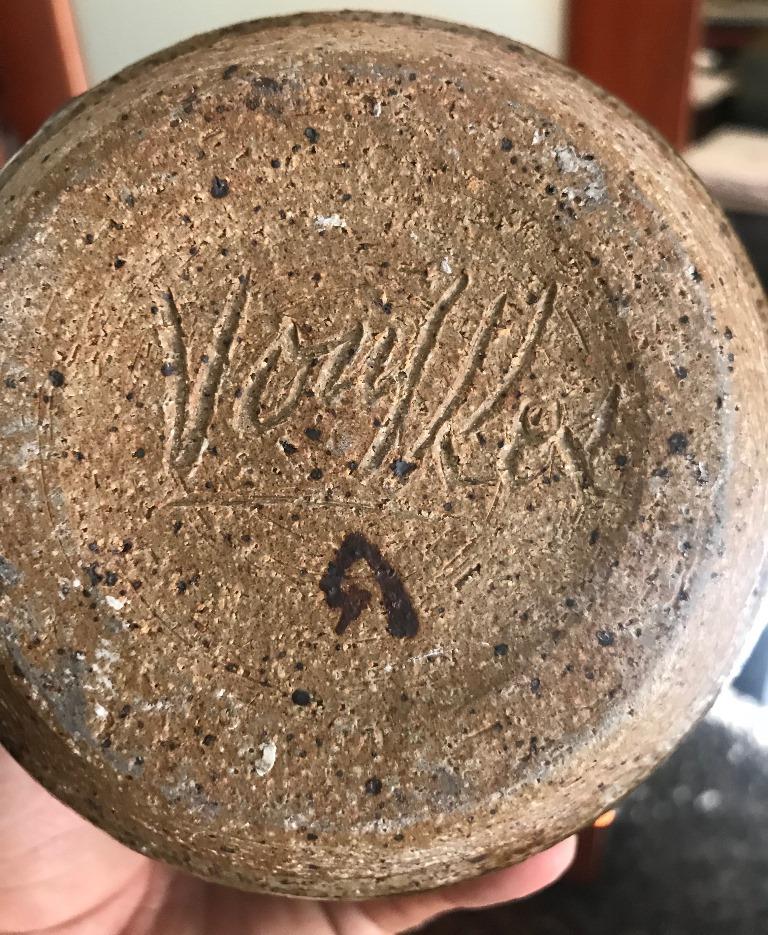 Peter Voulkos Signed Mid-Century Modern Stoneware Pottery Vase, circa 1950s In Good Condition For Sale In Studio City, CA