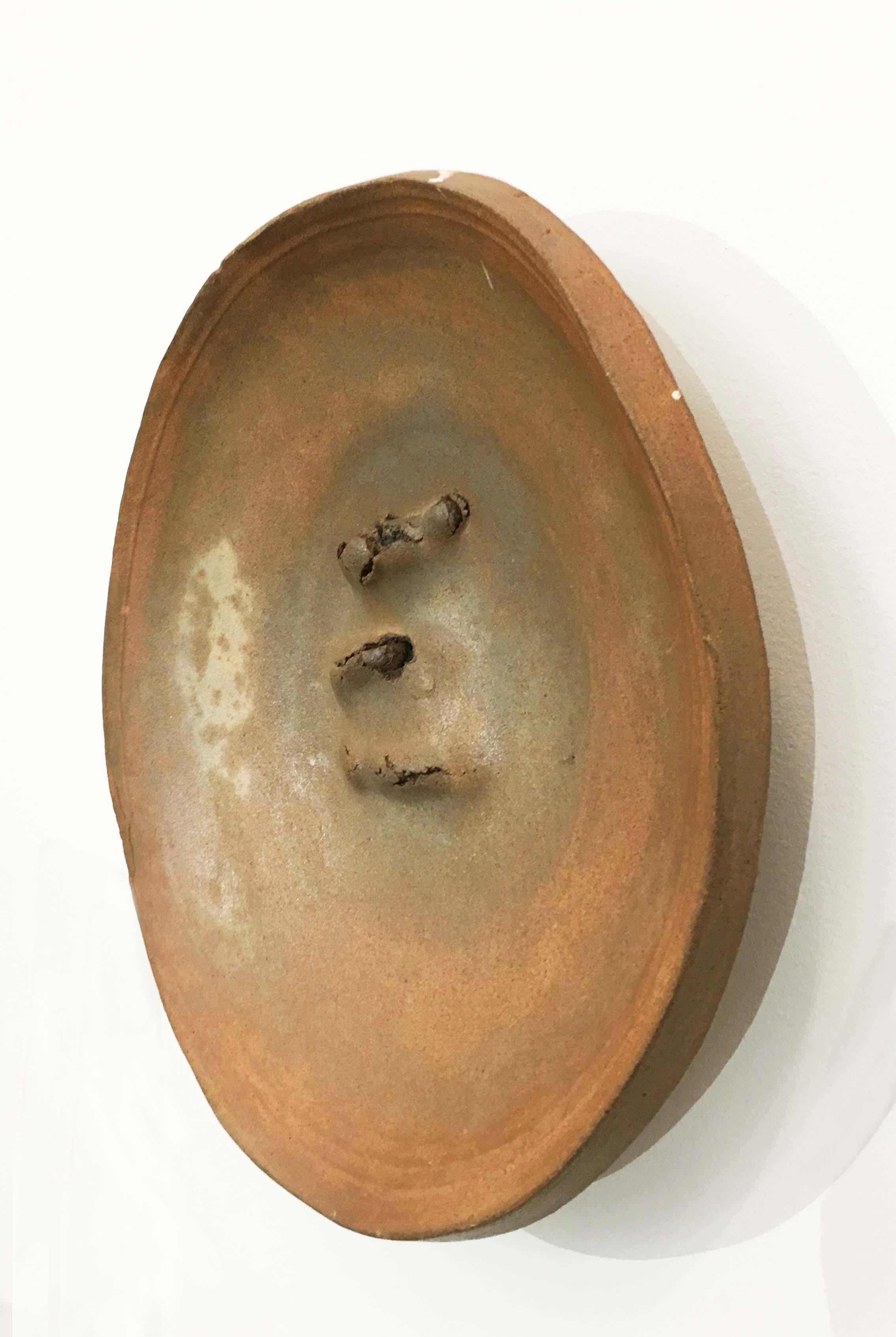 Untitled Gas-Fired Ceramic Plate (California Clay / American Clay Revolution) - Sculpture by Peter Voulkos
