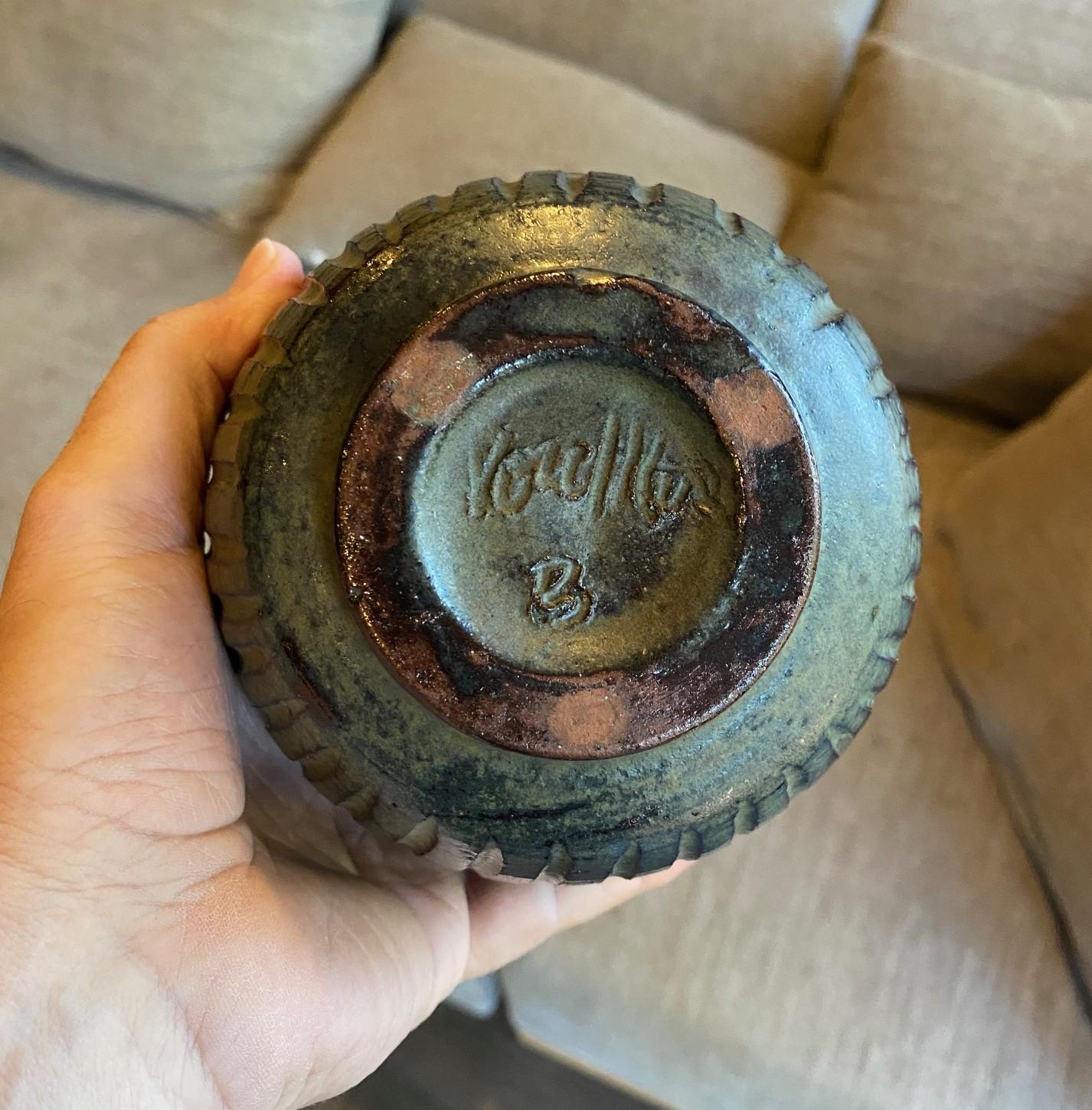 Peter Voulkos Signed Early Mid-Century Modern Stoneware Pottery Vase, 1950s For Sale 12