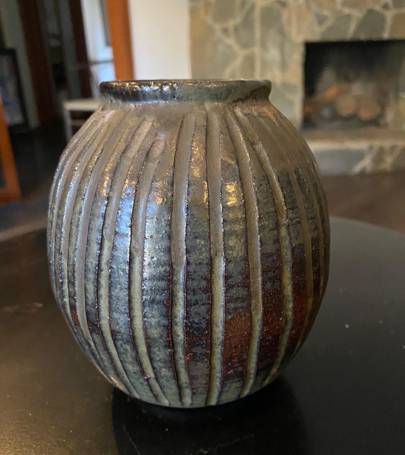 Fired Peter Voulkos Signed Early Mid-Century Modern Stoneware Pottery Vase, 1950s For Sale