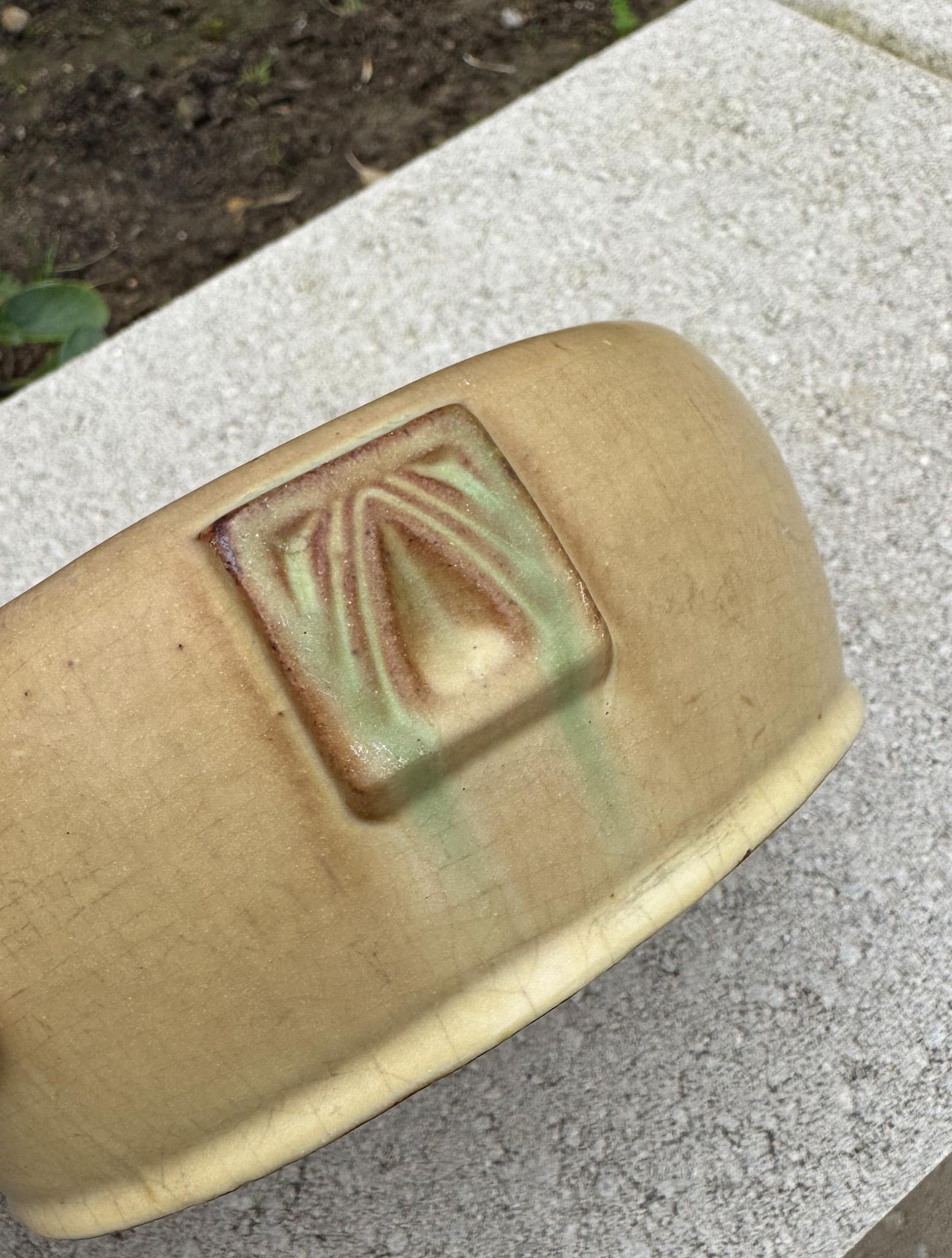 American Peters & Reed Zanesville Arts & Crafts Ceramic Bowl, United States, c.1920 For Sale