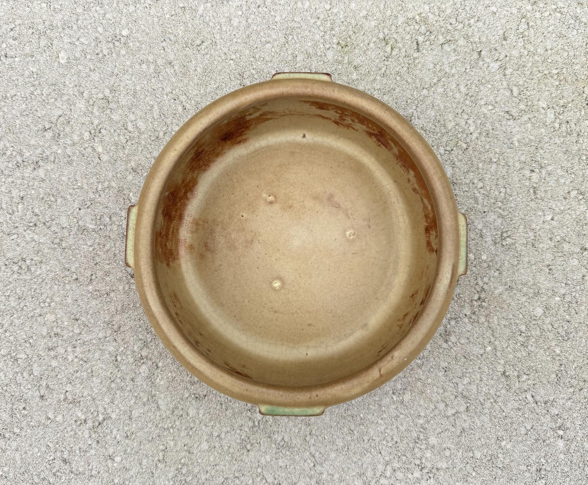 Peters & Reed Zanesville Arts & Crafts Ceramic Bowl, United States, c.1920 For Sale 2