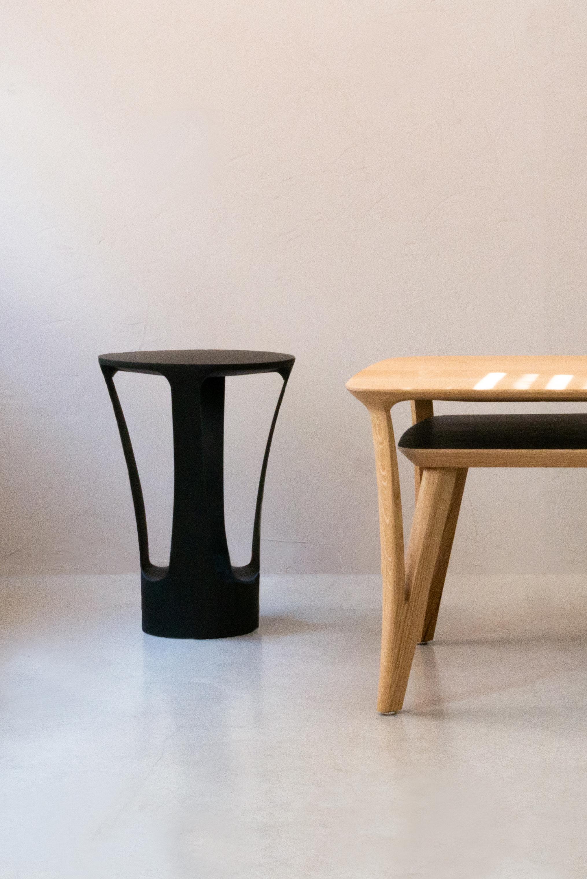 Pétiole Pedestal Table  In New Condition For Sale In Paris, FR